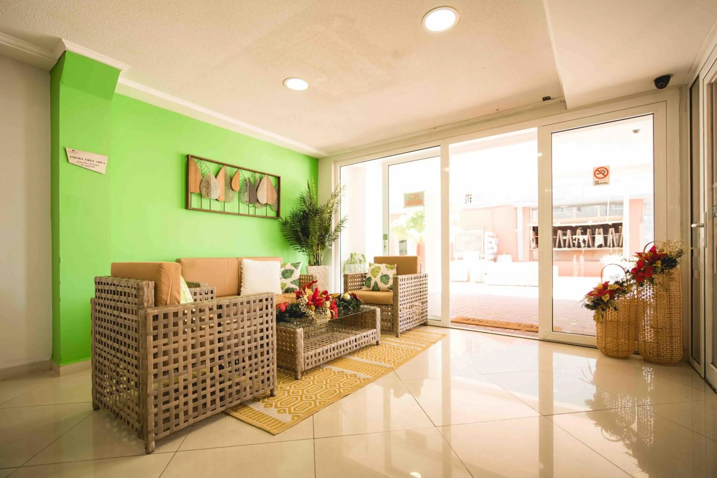 Lobby or reception in Majestic City Suites & Beach Hotel