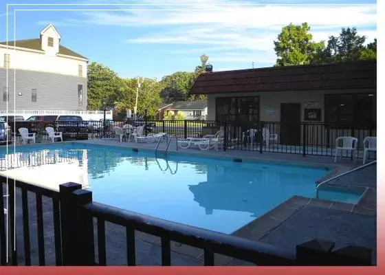 Swimming Pool in Cerca Del Mar Motel