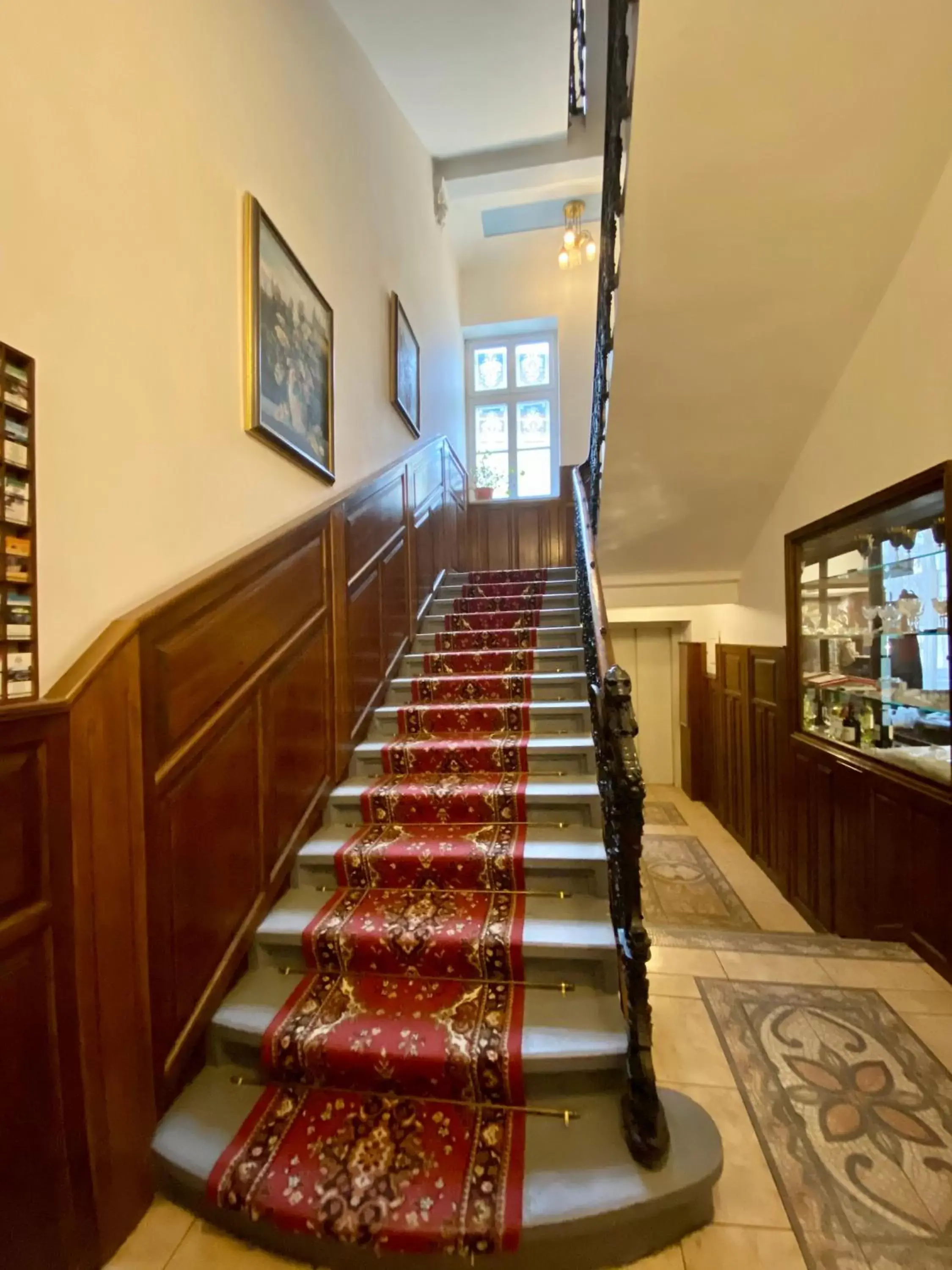 acessibility, Lobby/Reception in Hotel Klarinn Prague Castle