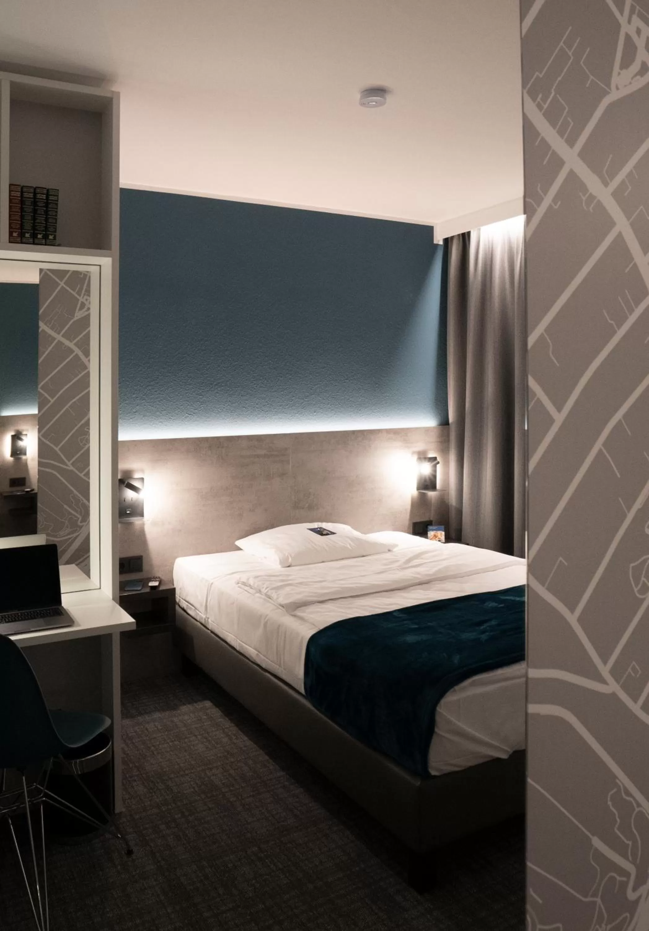 Photo of the whole room, Bed in Comfort Garni Stadtzentrum Hotel