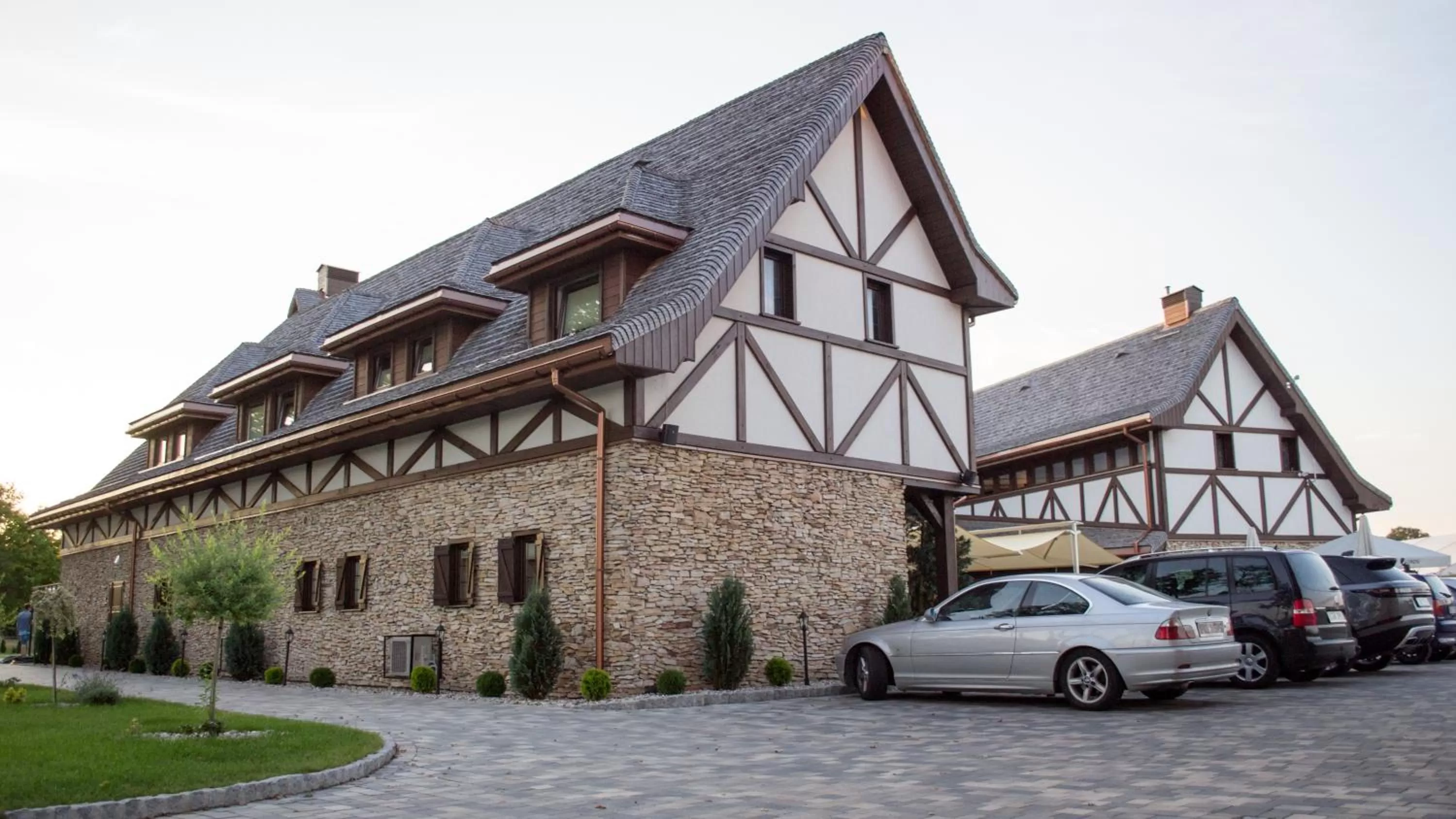 Property building in Hotel & Spa **** Kasztel Uniejów