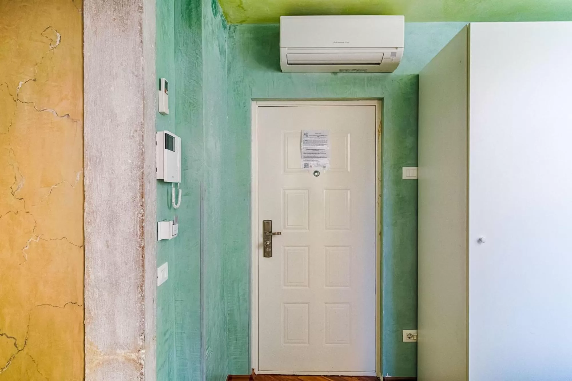 Facade/entrance in Lloyd Residence Triestino