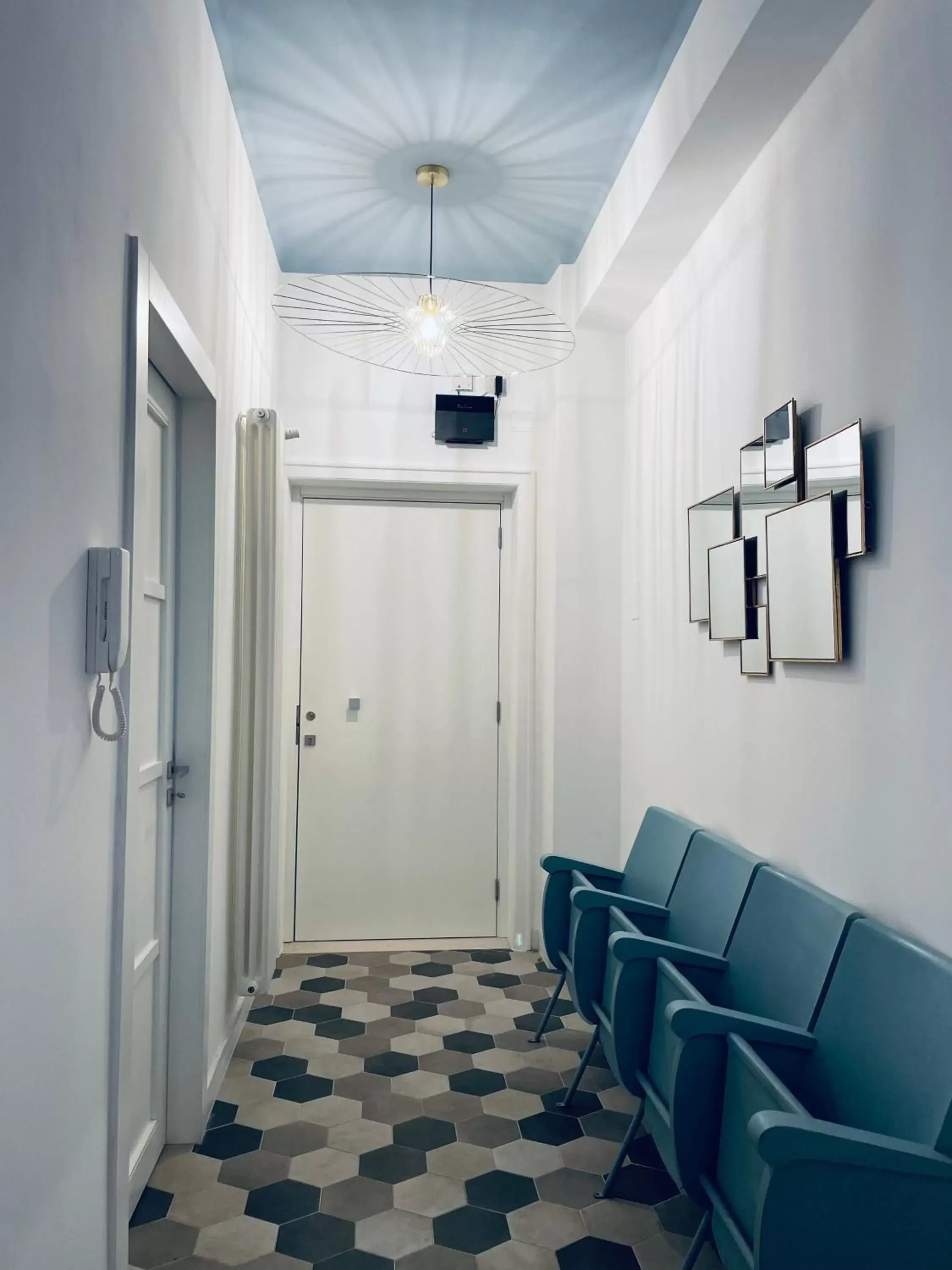 Living room, Seating Area in chiesa russa