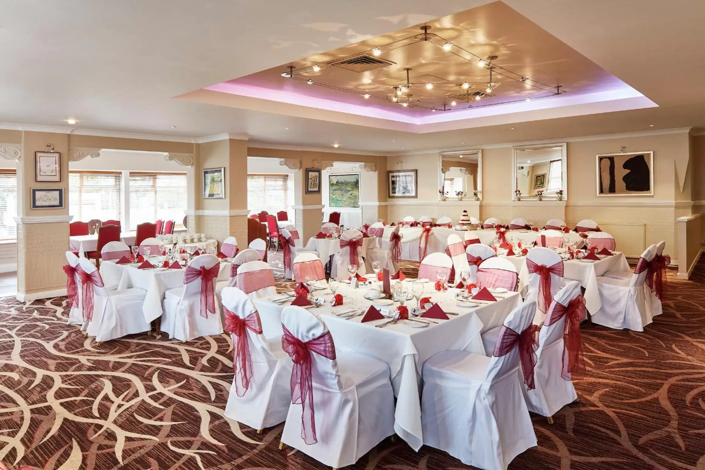 Area and facilities, Banquet Facilities in Alma Lodge Hotel