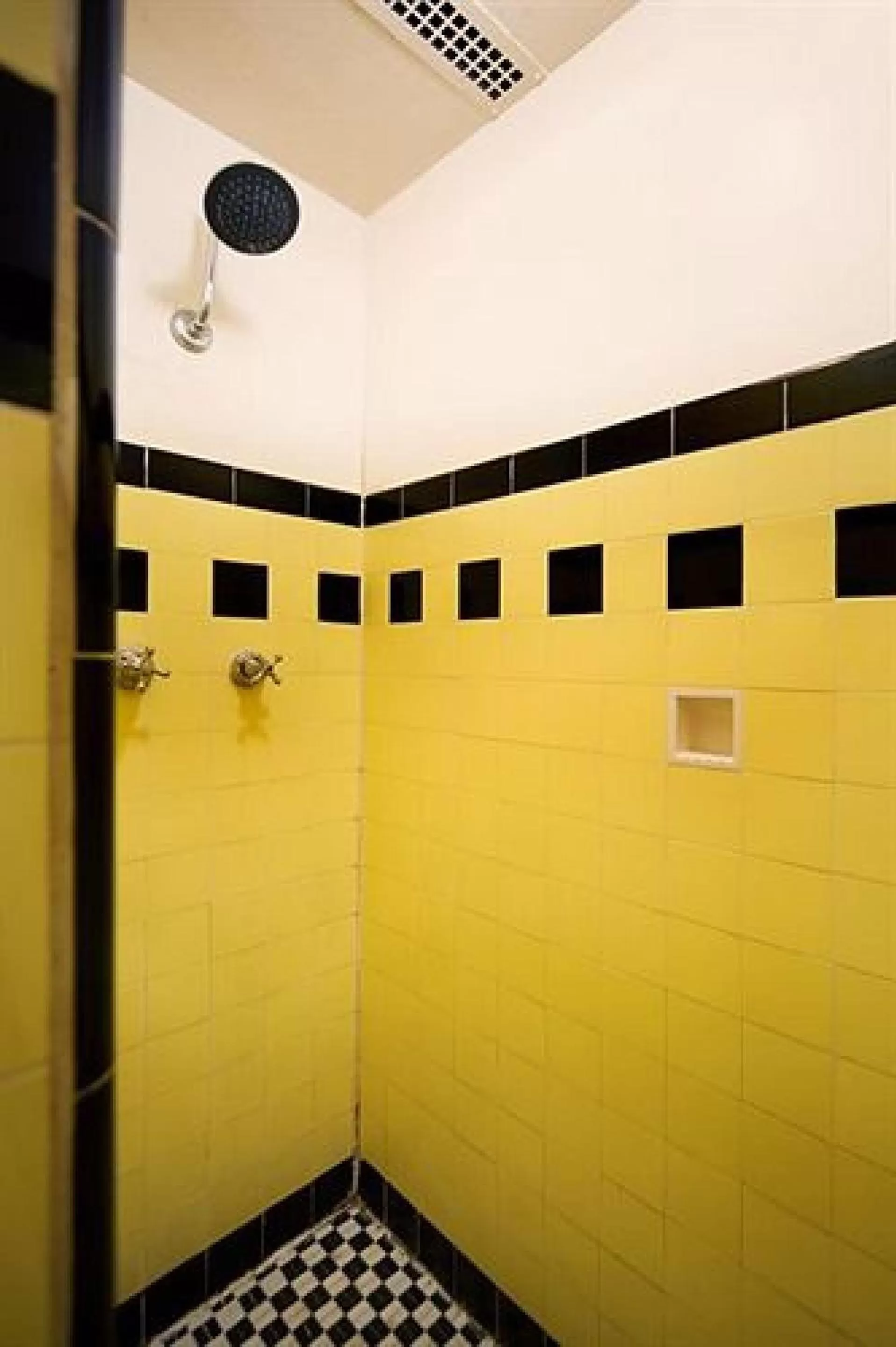 Bathroom in Golden Gate Casino Hotel