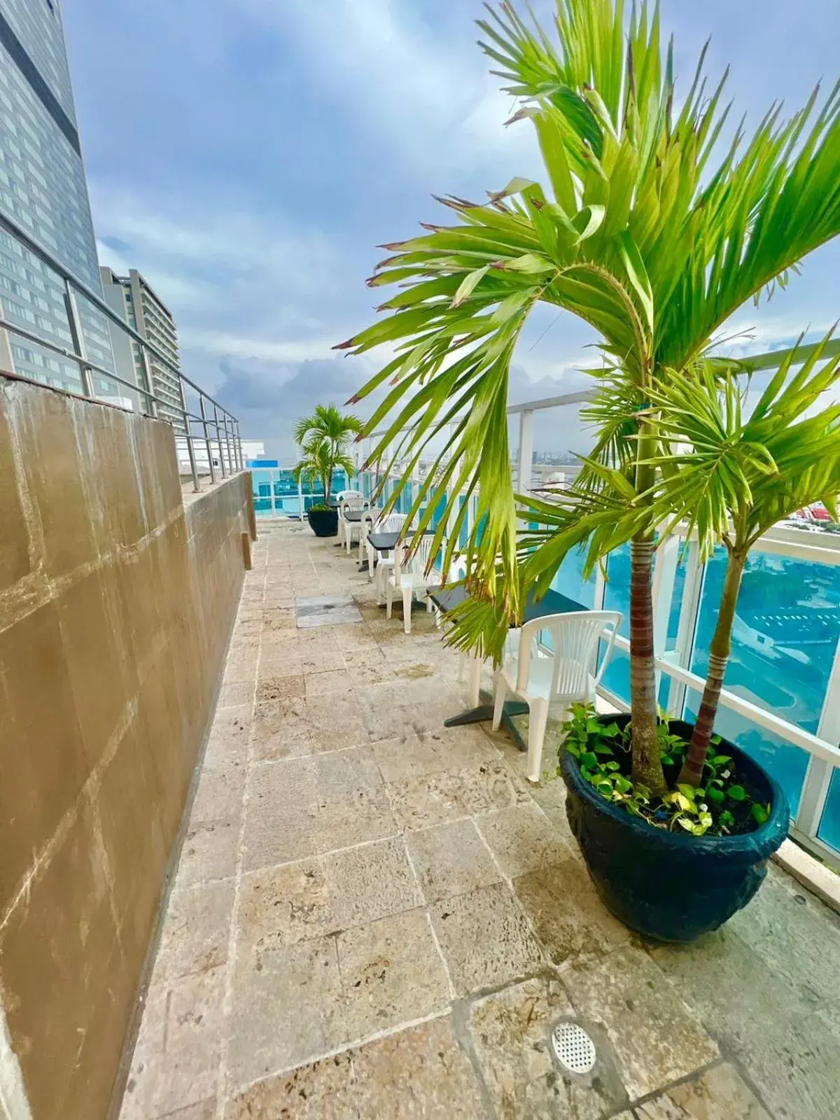 Swimming pool in Hotel Cartagena Premium