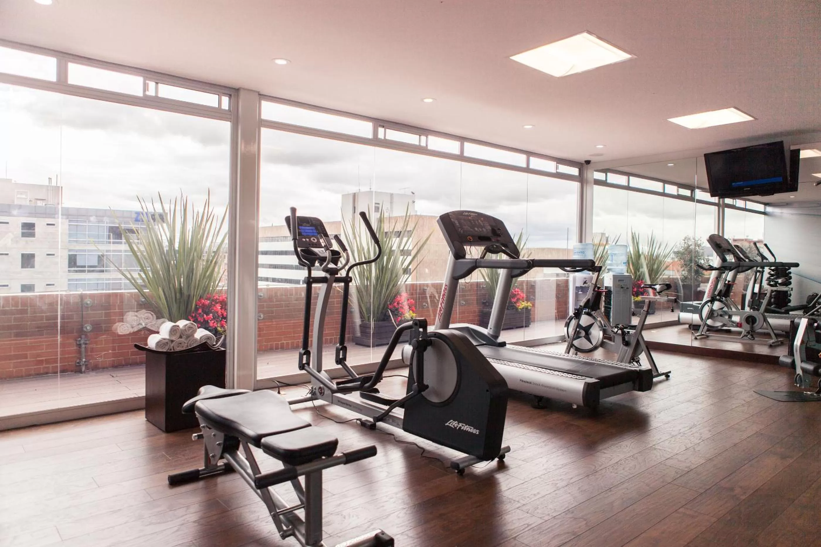 Fitness centre/facilities in Best Western Plus 93 Park Hotel