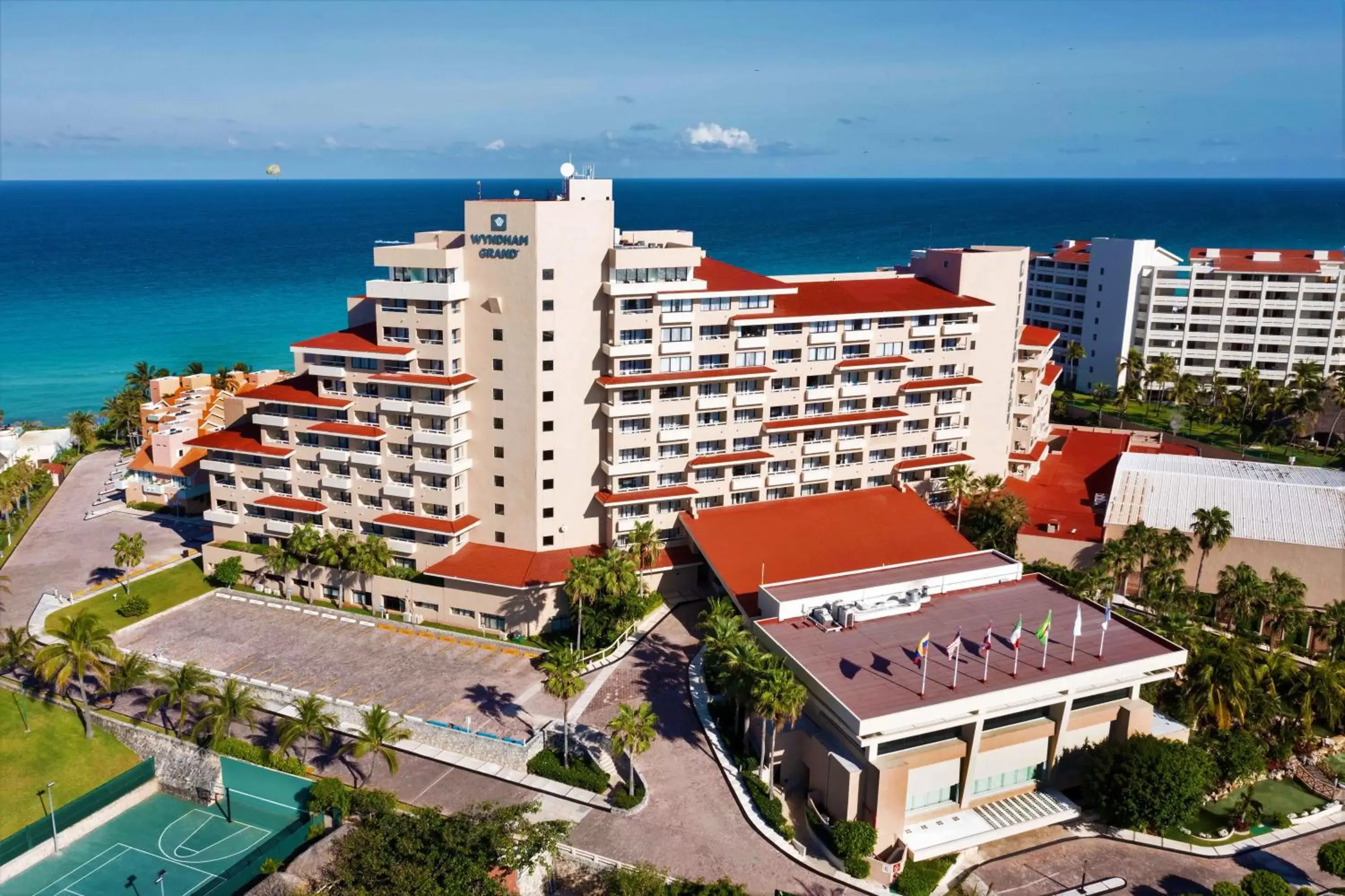 Beach, Bird's-eye View in Wyndham Grand Cancun All Inclusive Resort & Villas