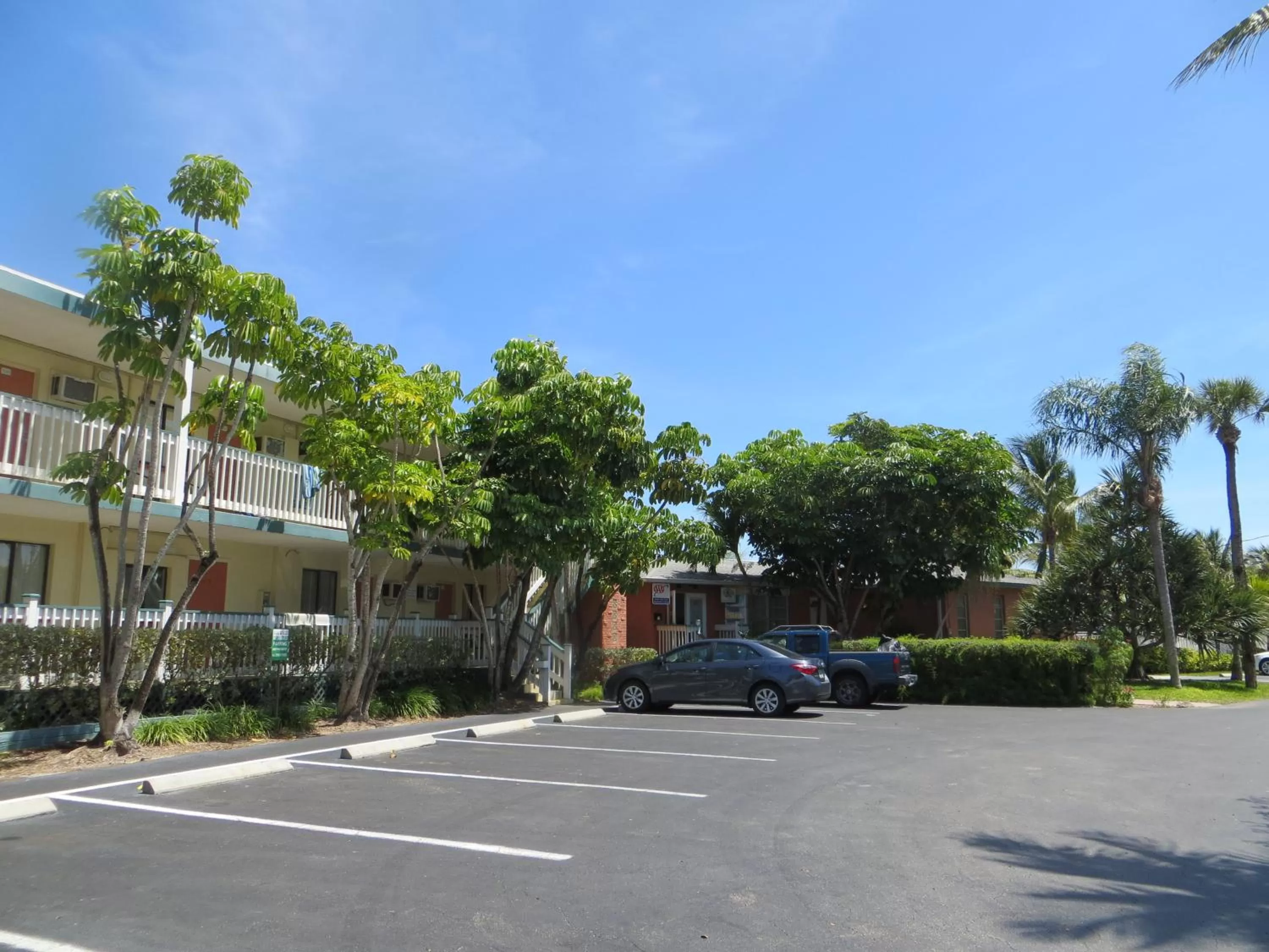 Facade/entrance in Matanzas Inn