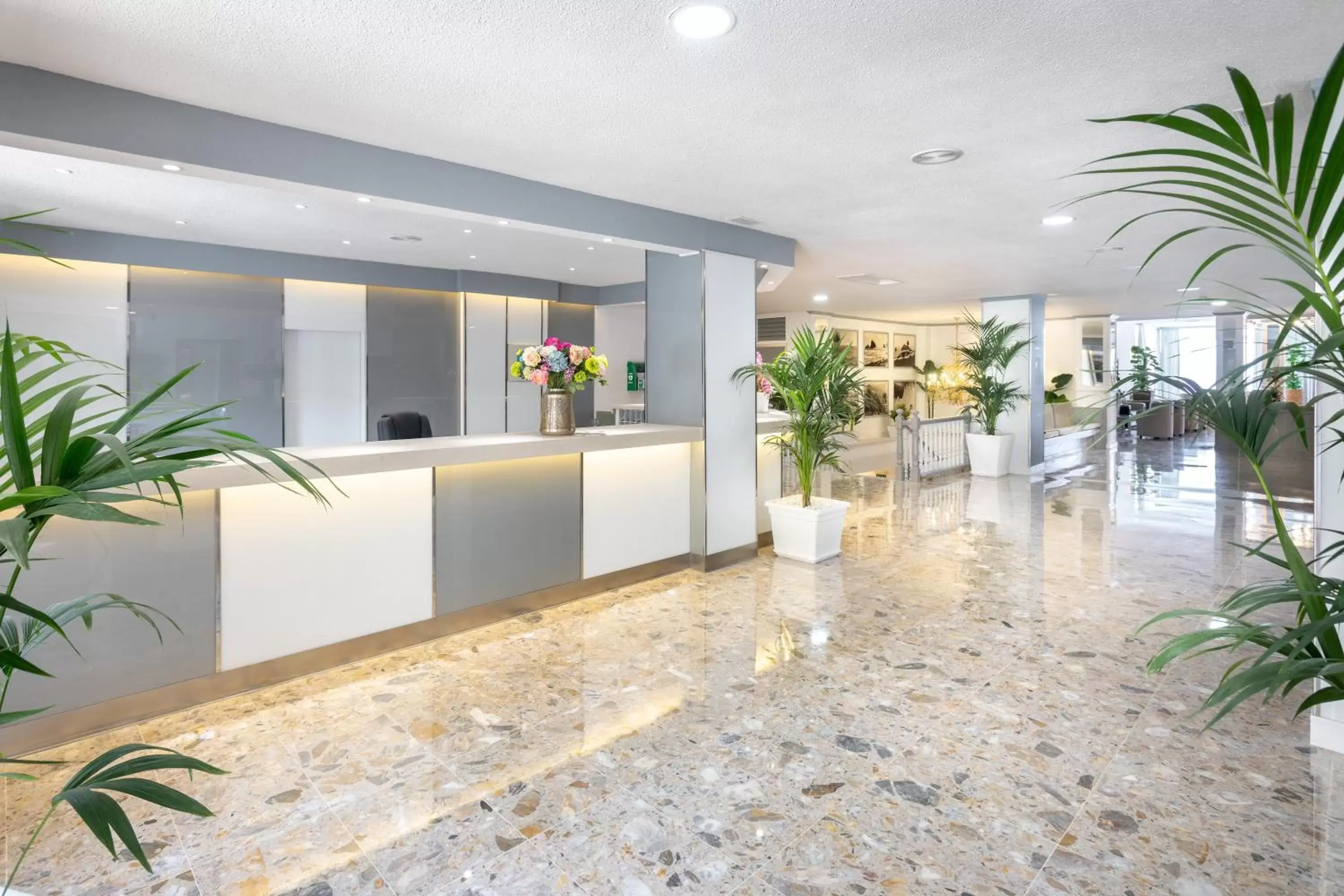 Staff, Lobby/Reception in Hotel Panoramica Garden