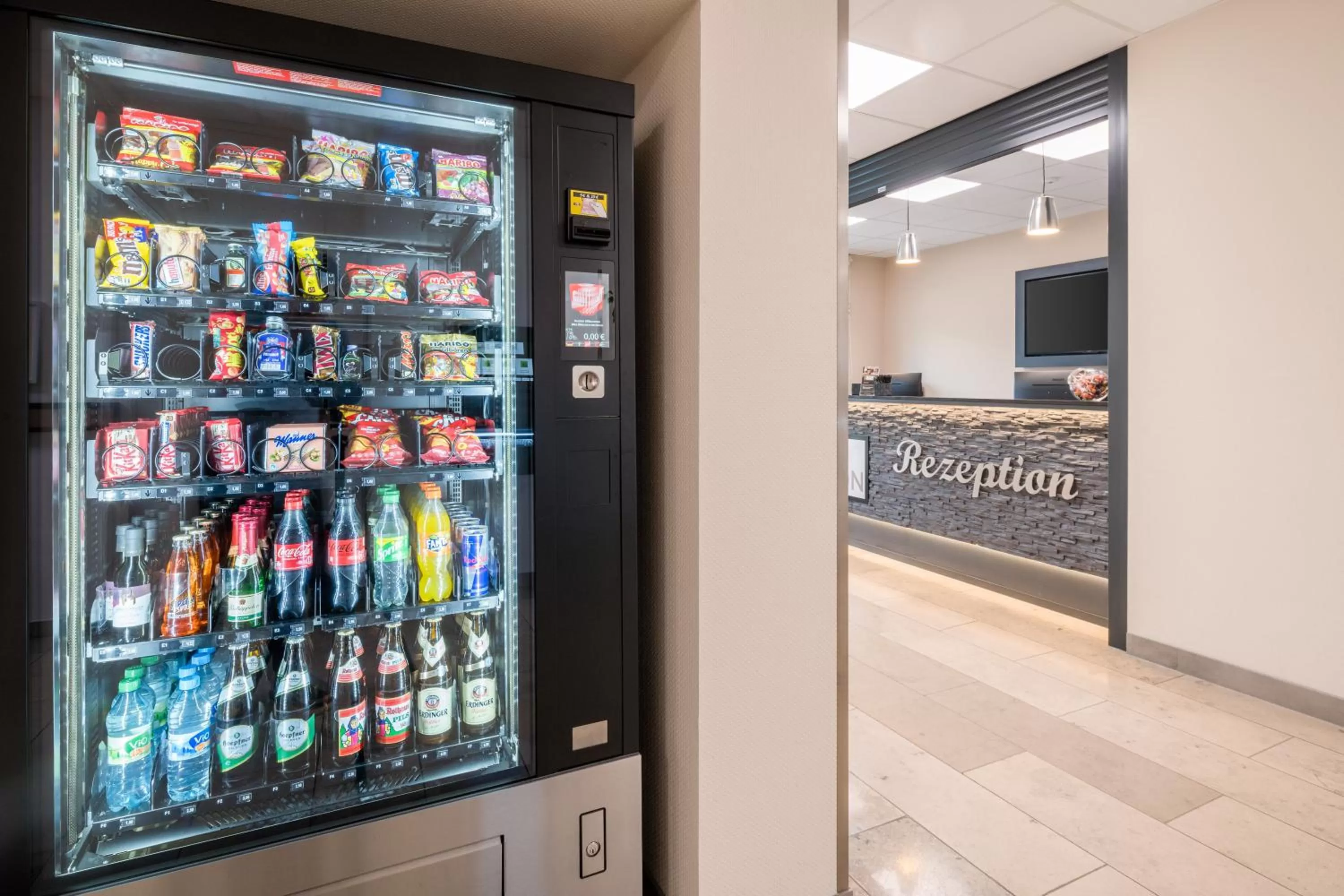 Lobby or reception in Hotel Newton Karlsruhe