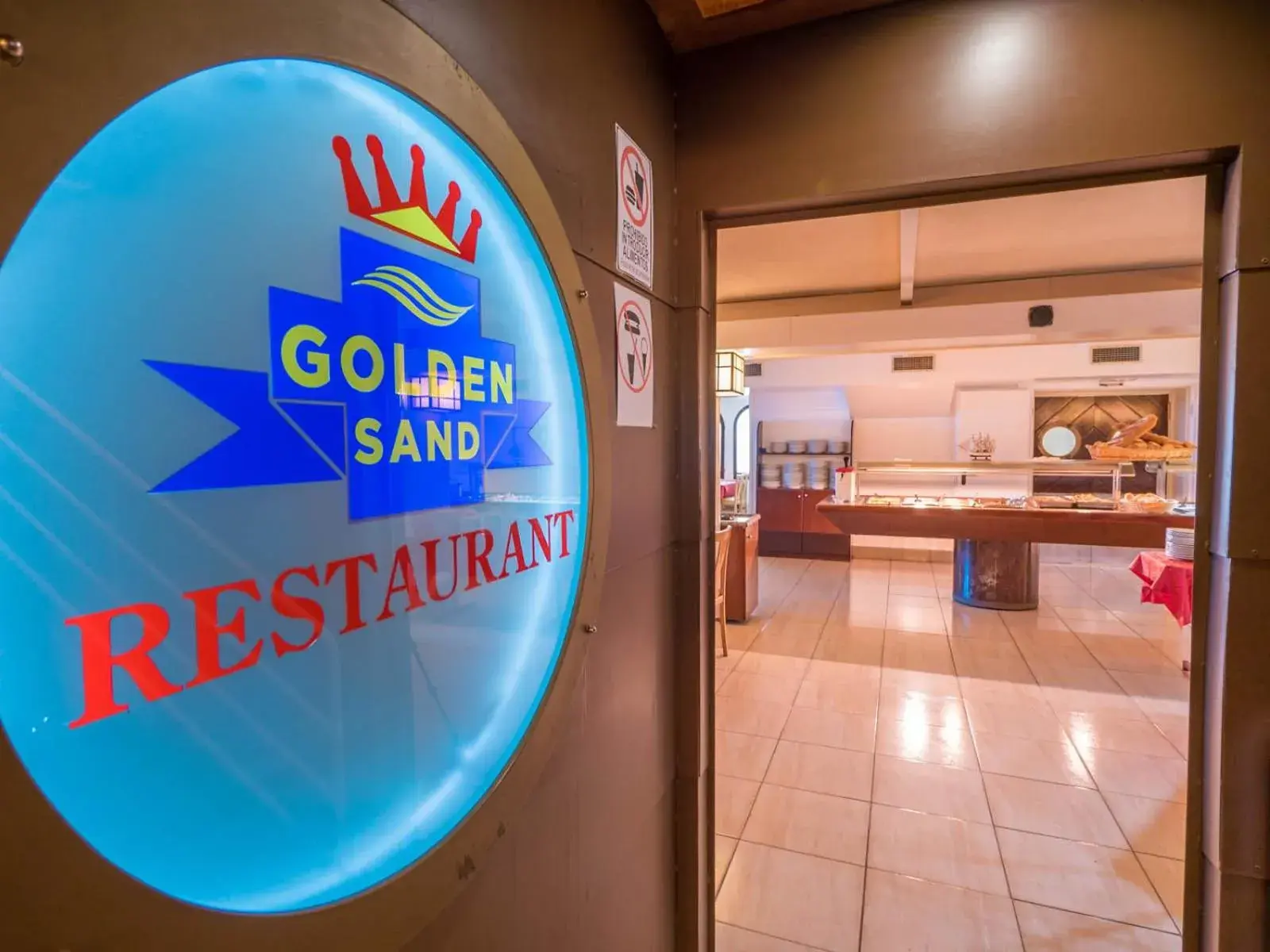 Restaurant/places to eat in Hotel Golden Sand