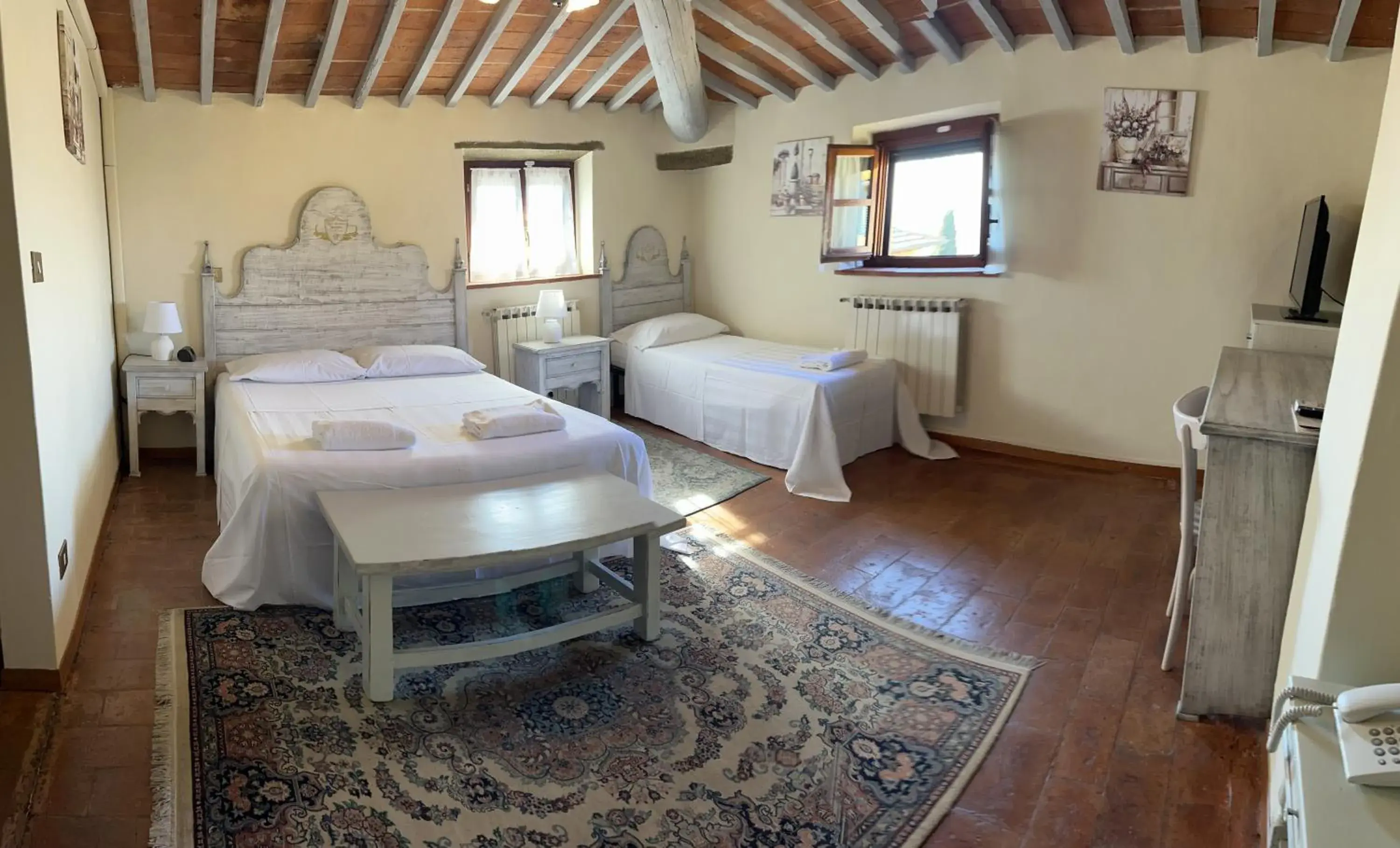 Bedroom, Bed in Villa Schiatti