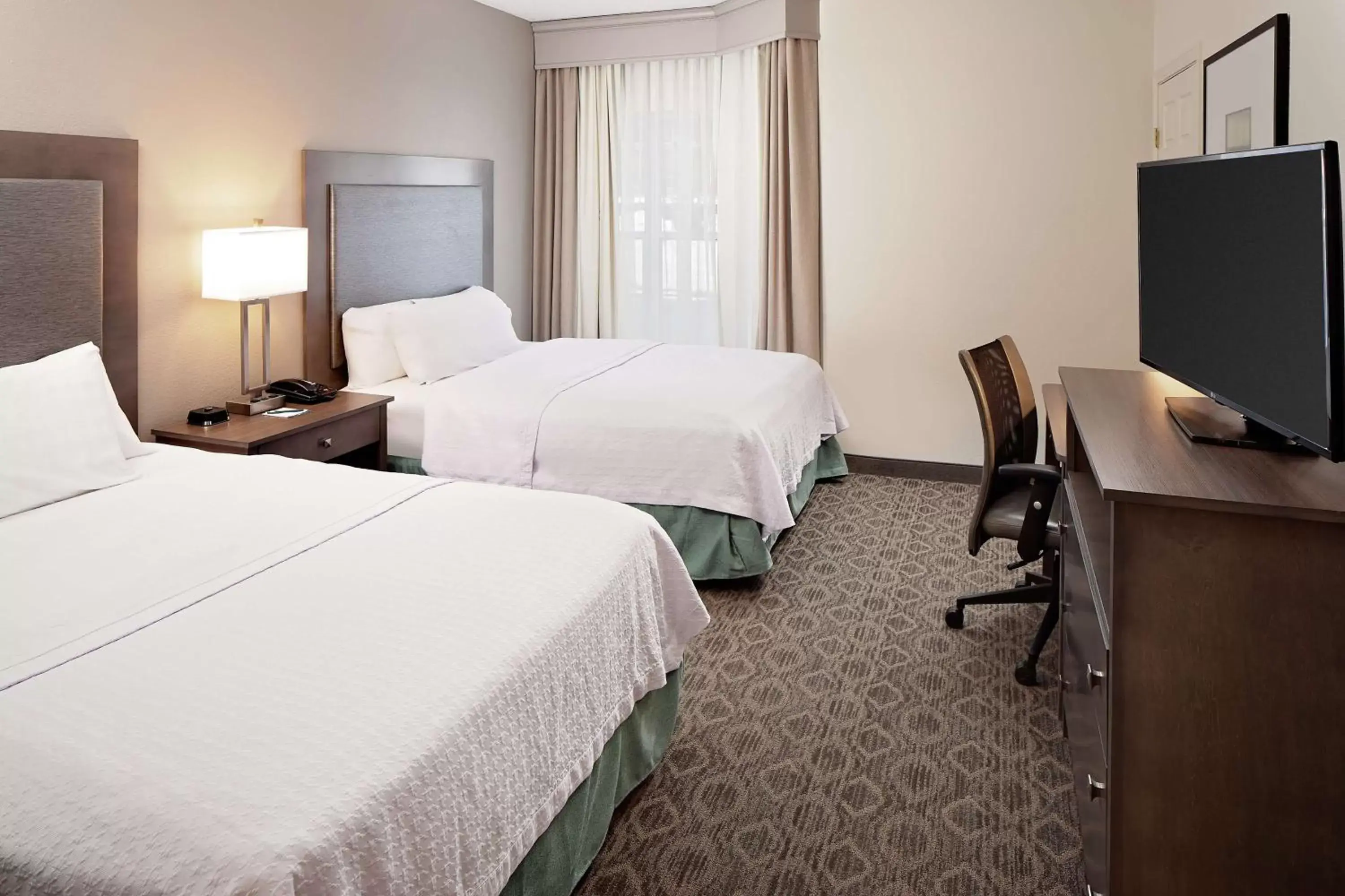 Bed in Homewood Suites by Hilton Hartford-Farmington