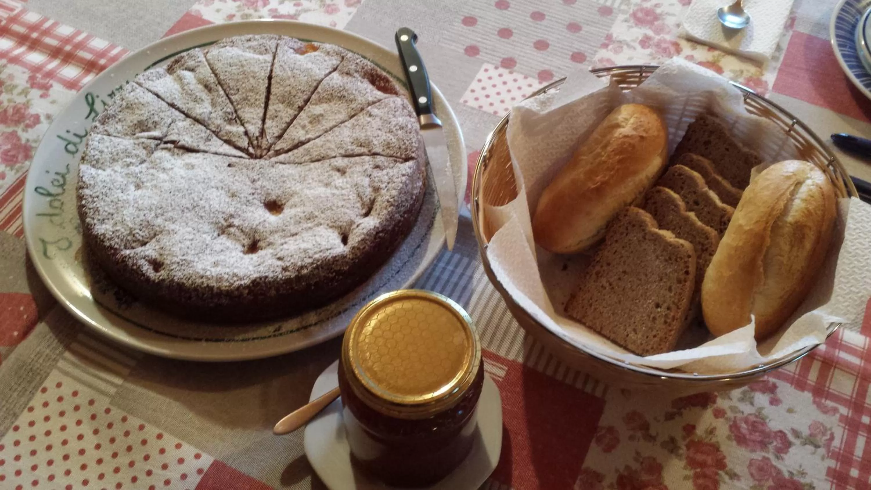 Continental breakfast in A Casa di Lizzy B&B