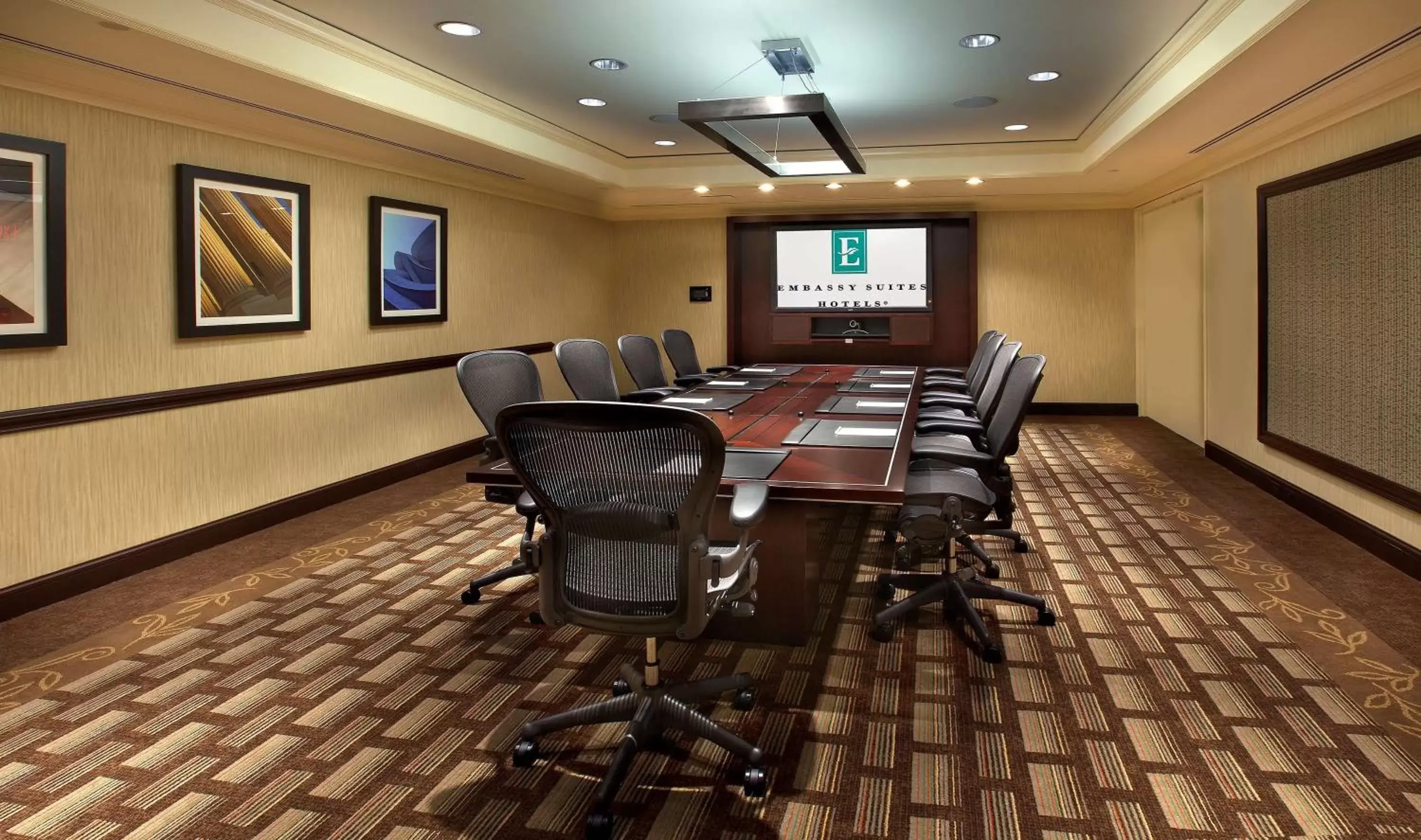 Meeting/conference room in Embassy Suites by Hilton Washington DC Chevy Chase Pavilion