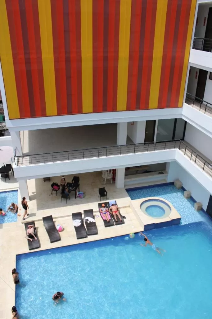 Swimming pool in Suite Sumapaz Hotel