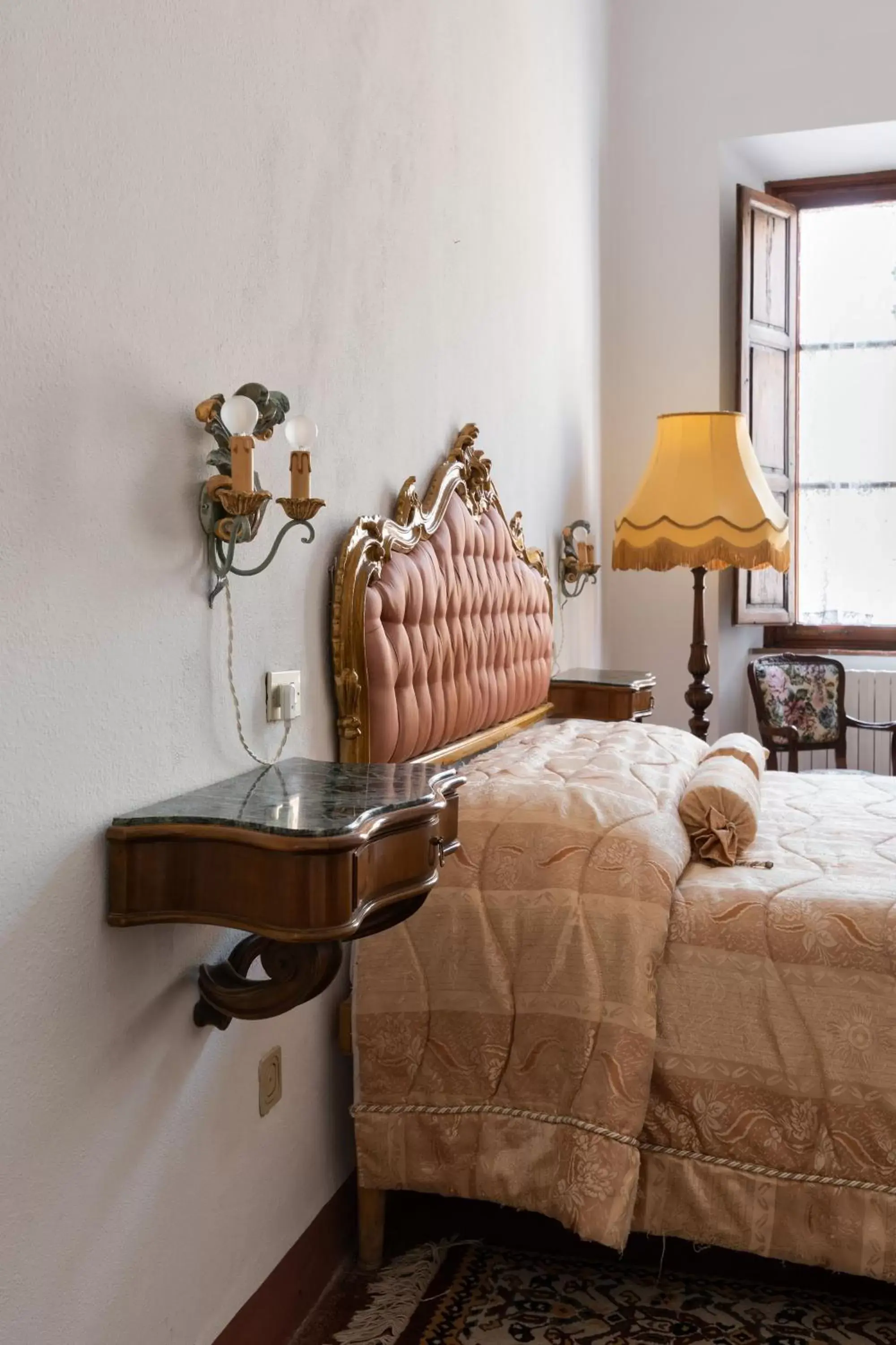 Photo of the whole room, Bed in Residenza D'Epoca Palazzo Buonaccorsi