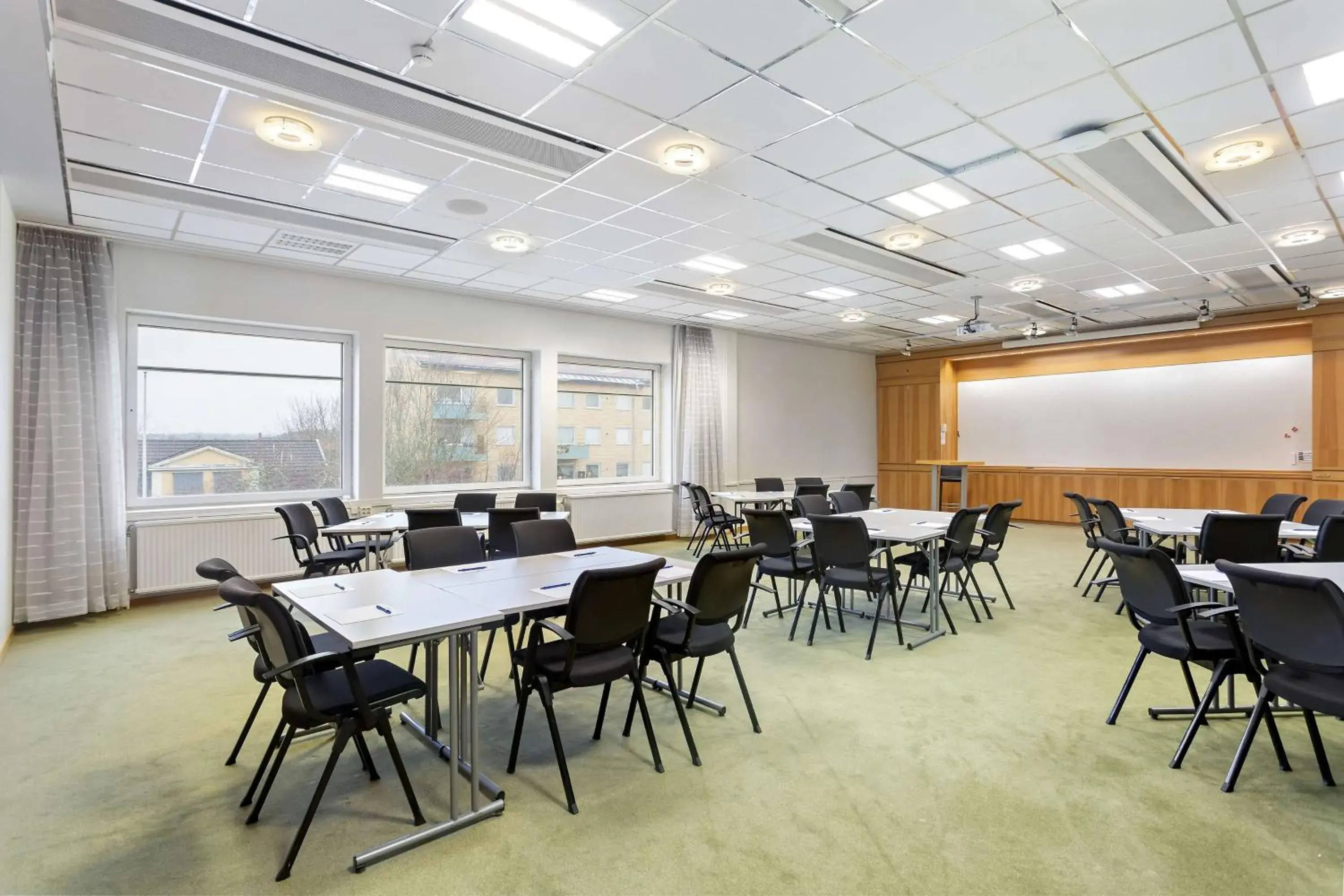 Meeting/conference room in Scandic Skogshöjd