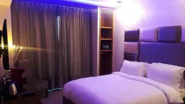 Bed in The Seven Hotel