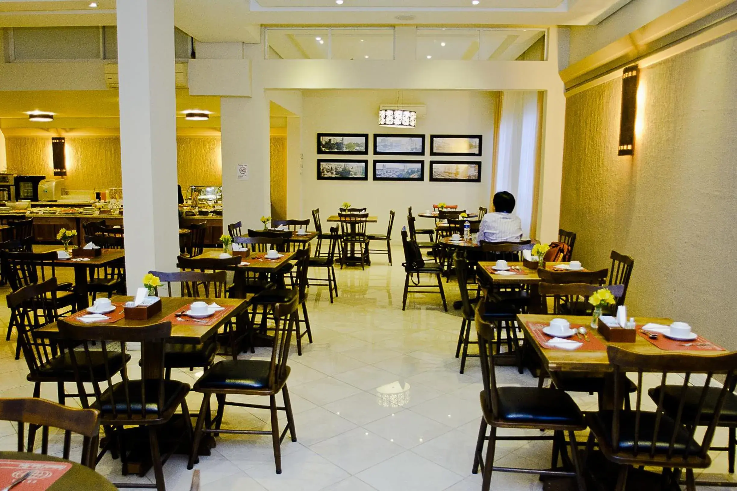 Restaurant/Places to Eat in ALTADOMO HOTEL