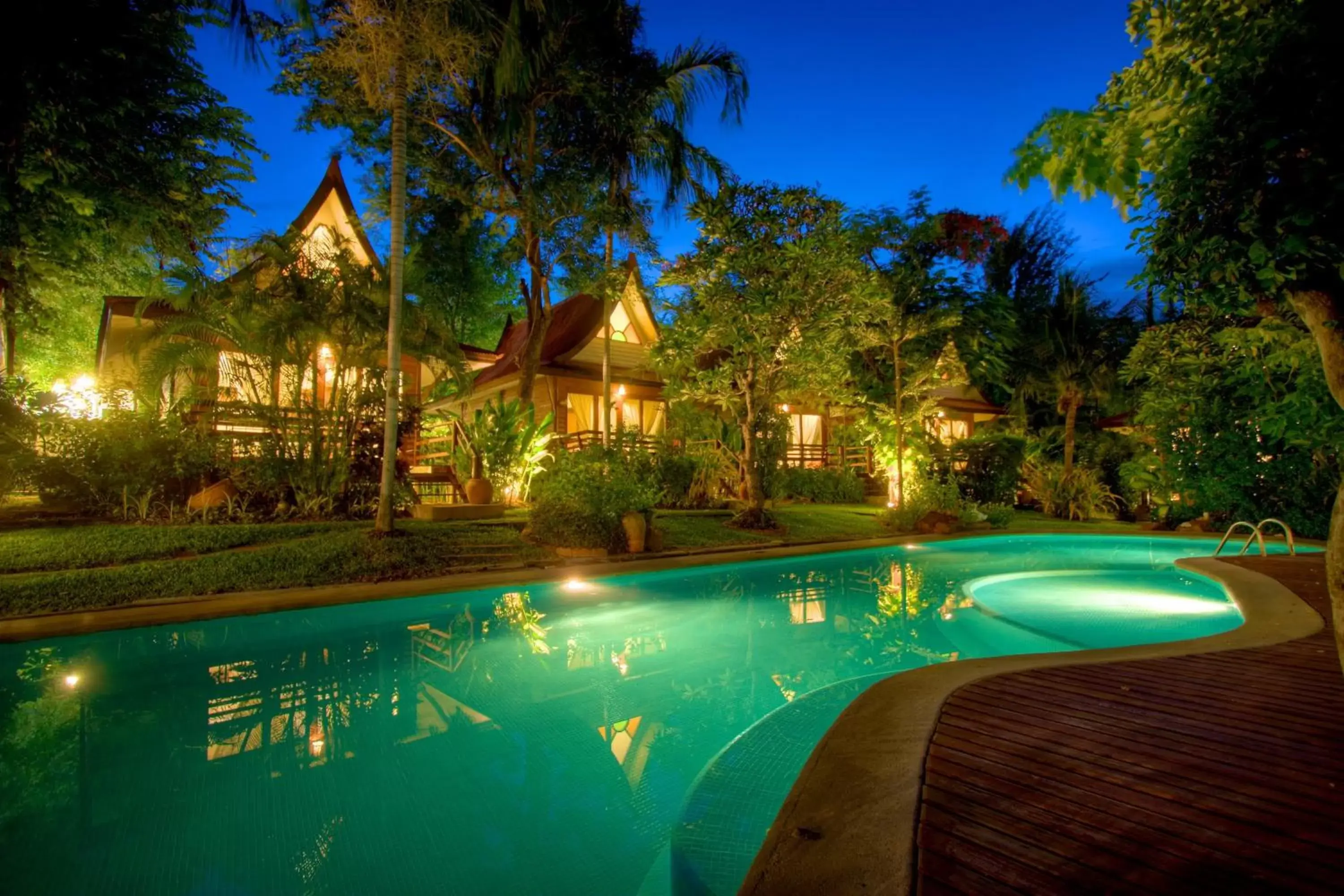 Swimming Pool in Baan Duangkaew Resort