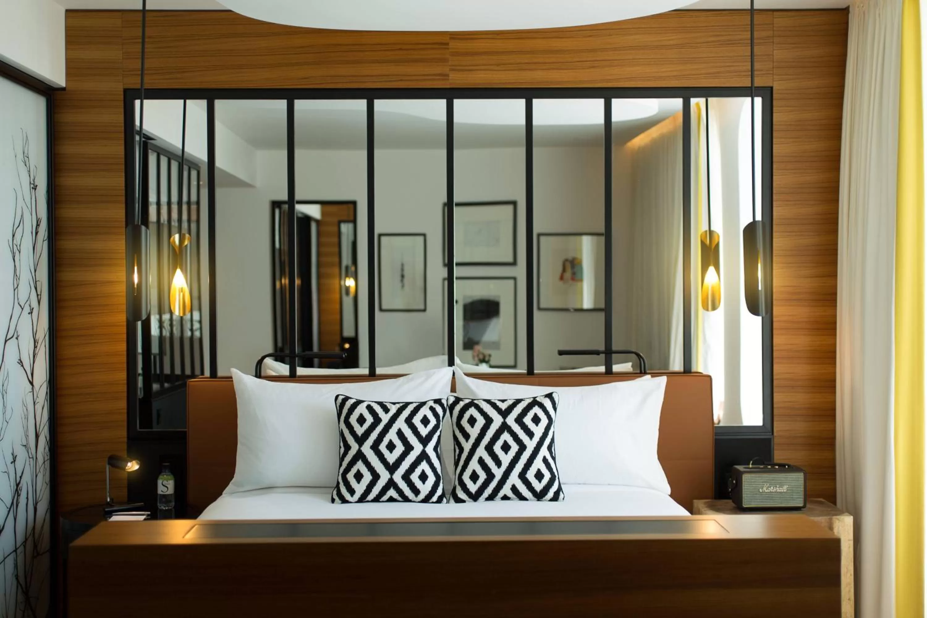 Bedroom, Bed in Renaissance Paris Republique Hotel & Spa