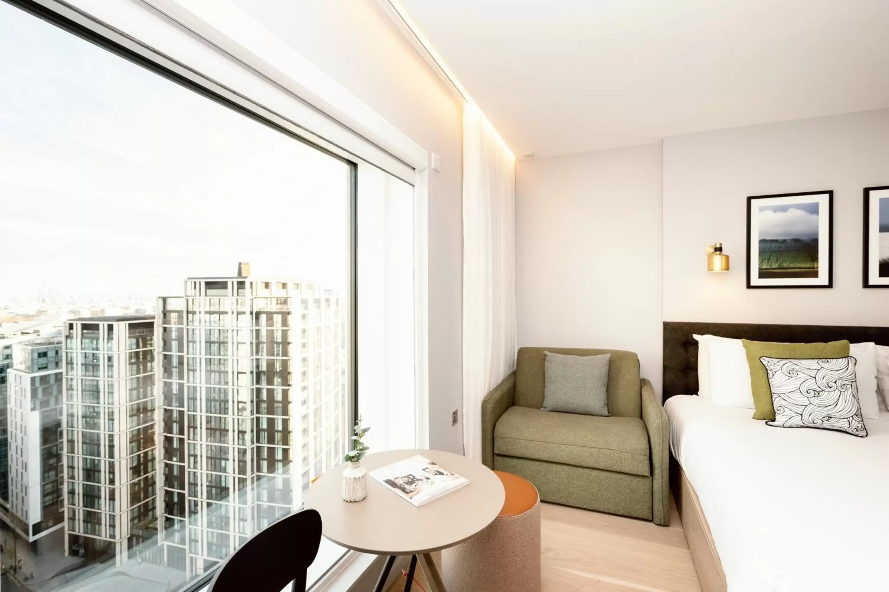 View (from property/room), Seating Area in Wilde Aparthotels by Staycity London Paddington