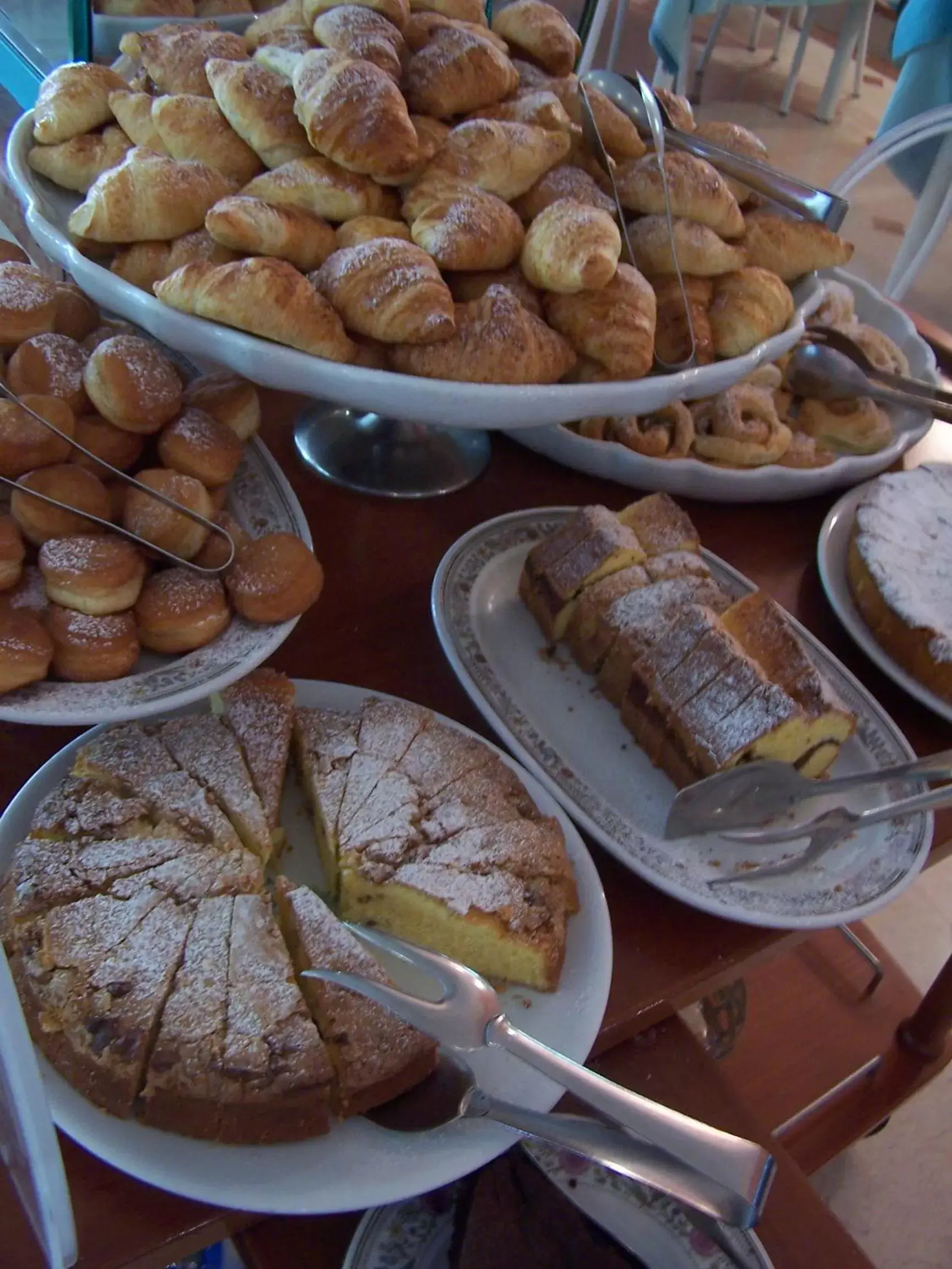 Buffet breakfast in Hotel Imperiale