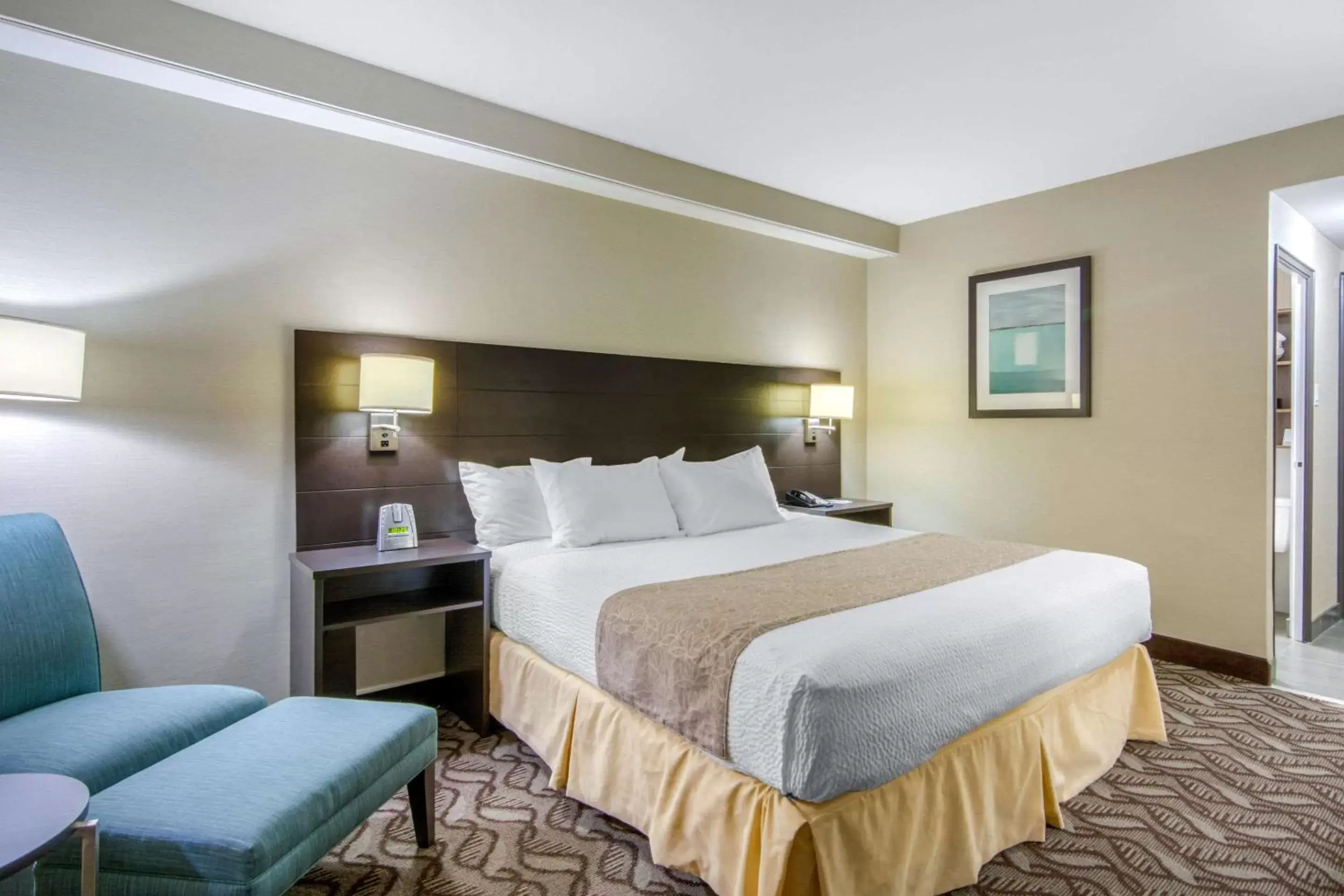 Photo of the whole room, Bed in Clarion Hotel Photo of the whole room, Bed in Clarion Hotel