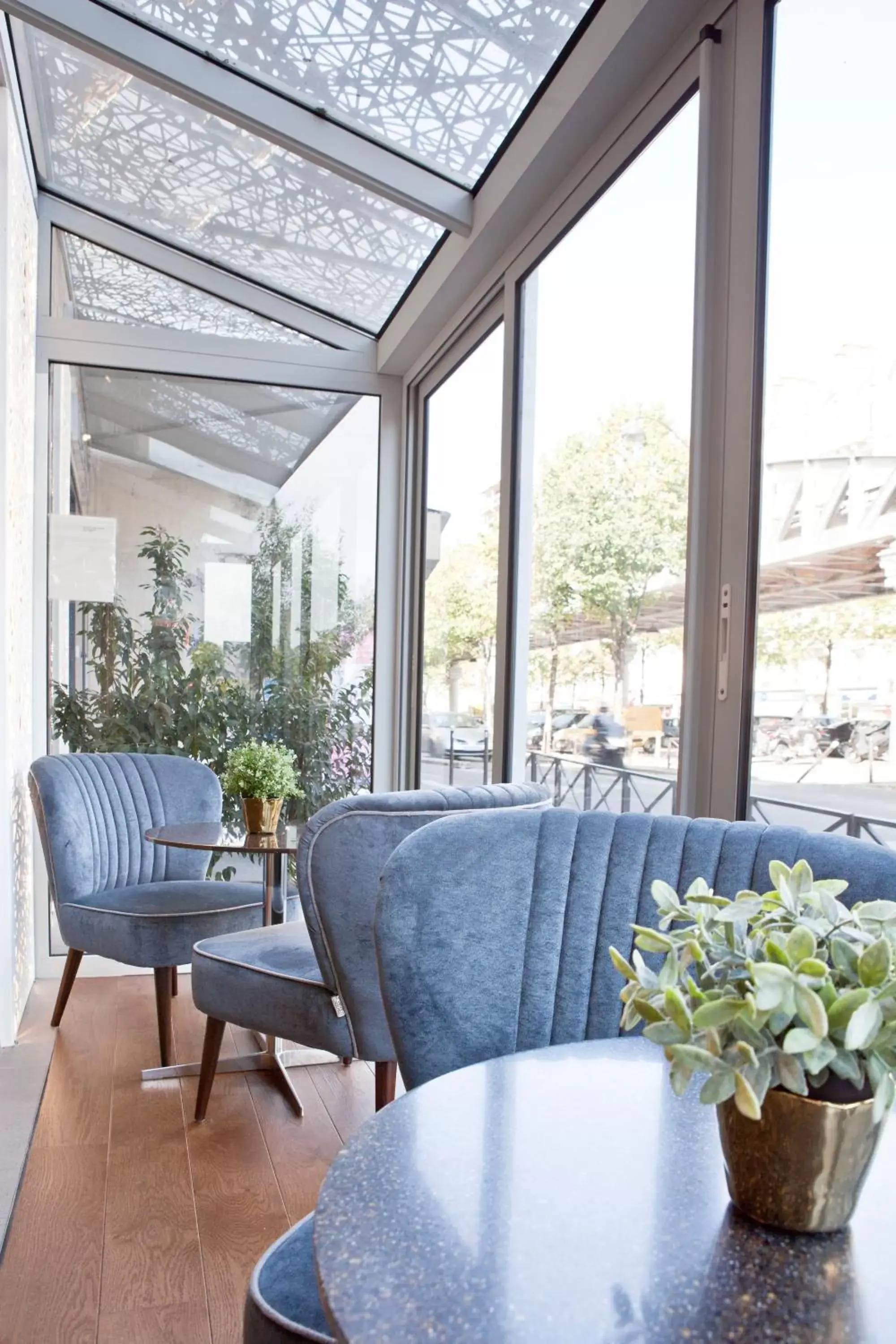 Patio, Seating Area in Hotel Eiffel Segur