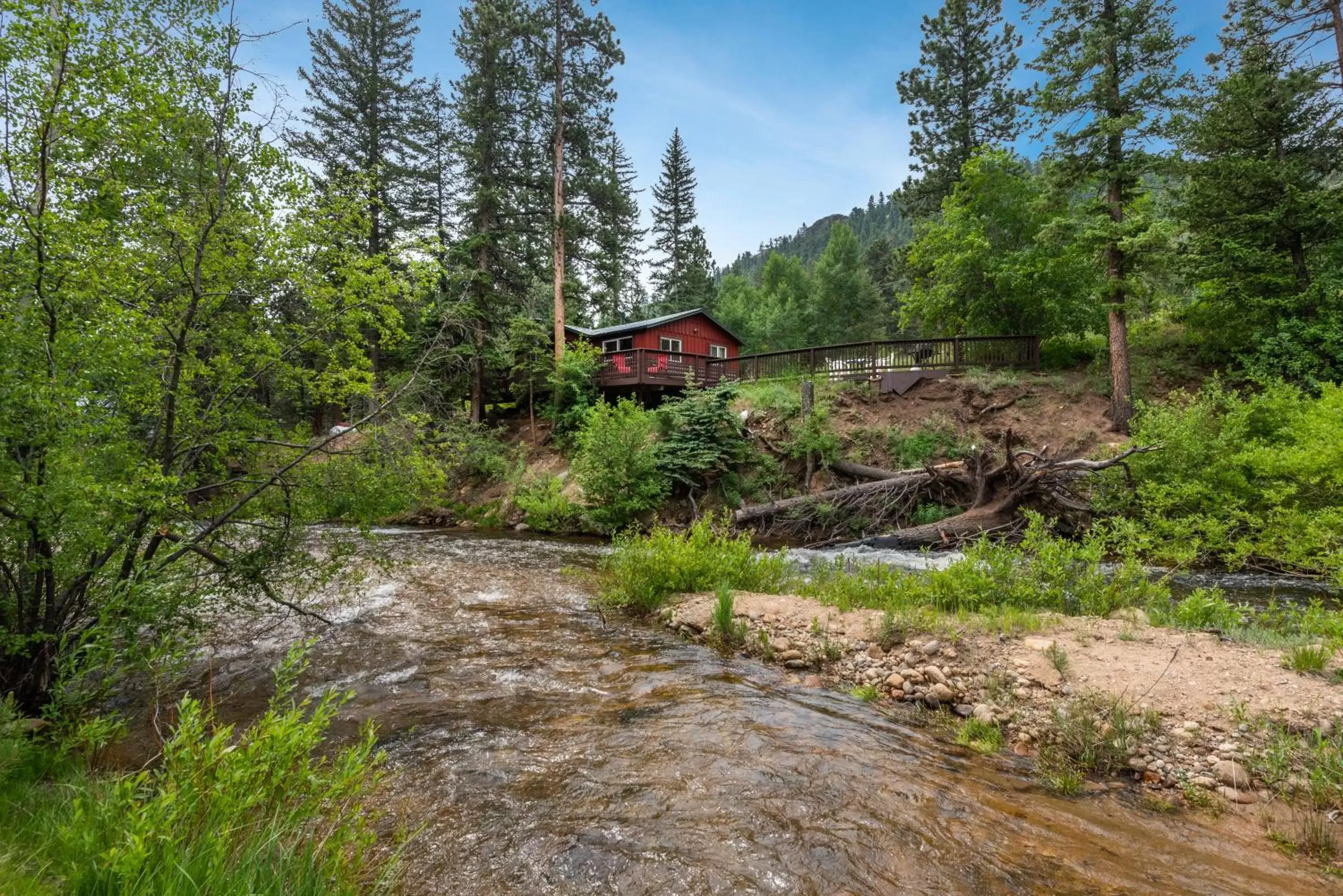 Property Building in Ponderosa Lodge