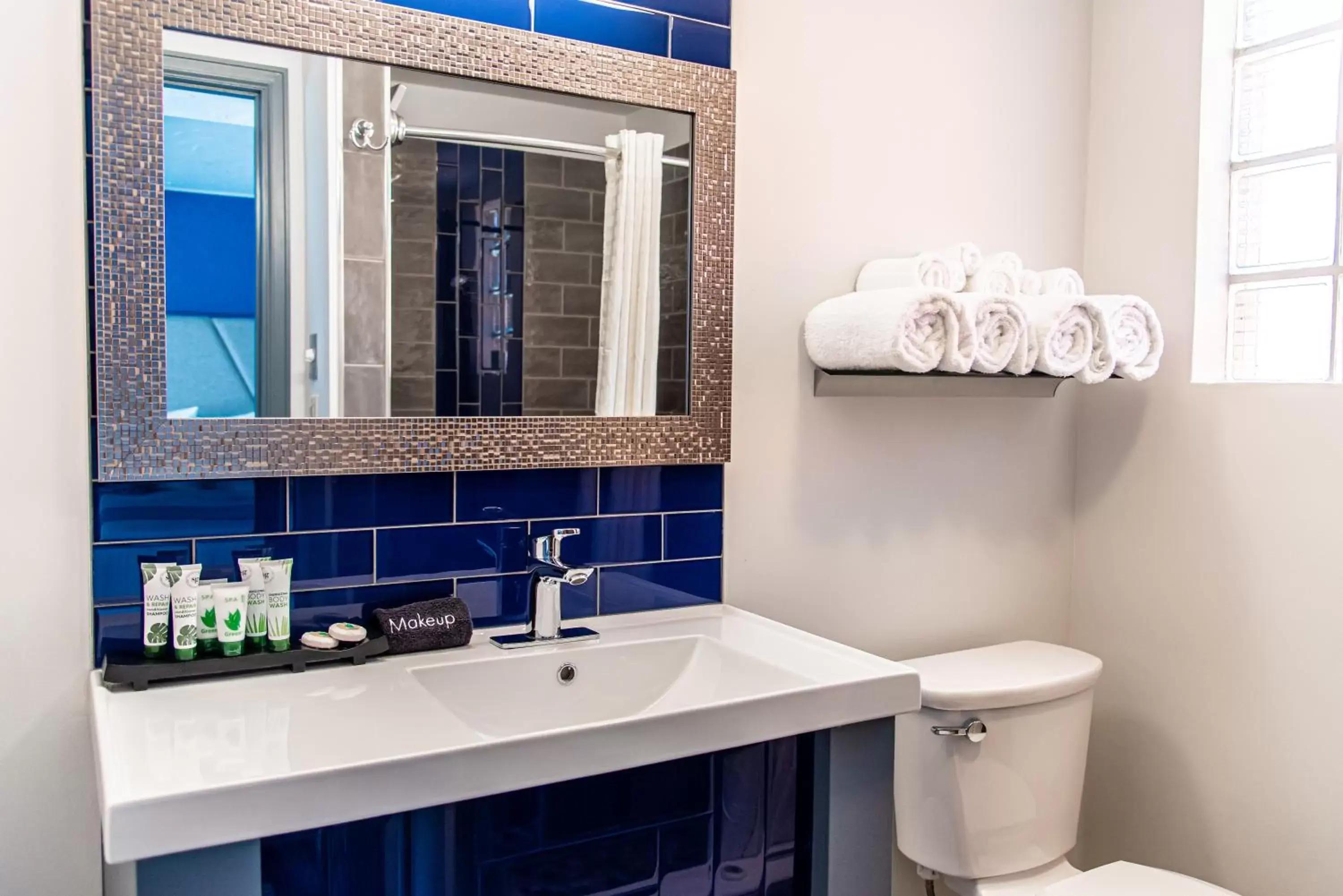 Bathroom in American Classic Inn