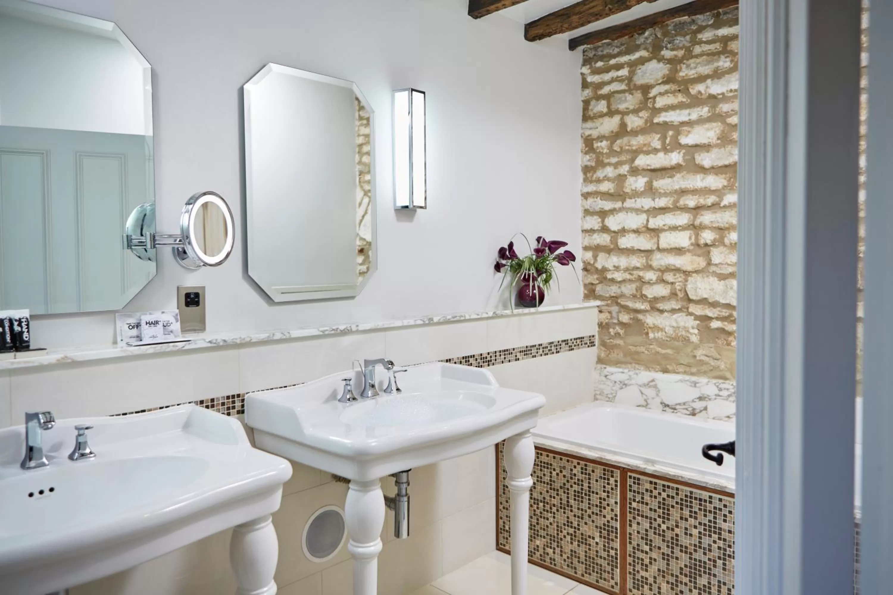 Junior Suite in The Manor House Hotel and Golf Club