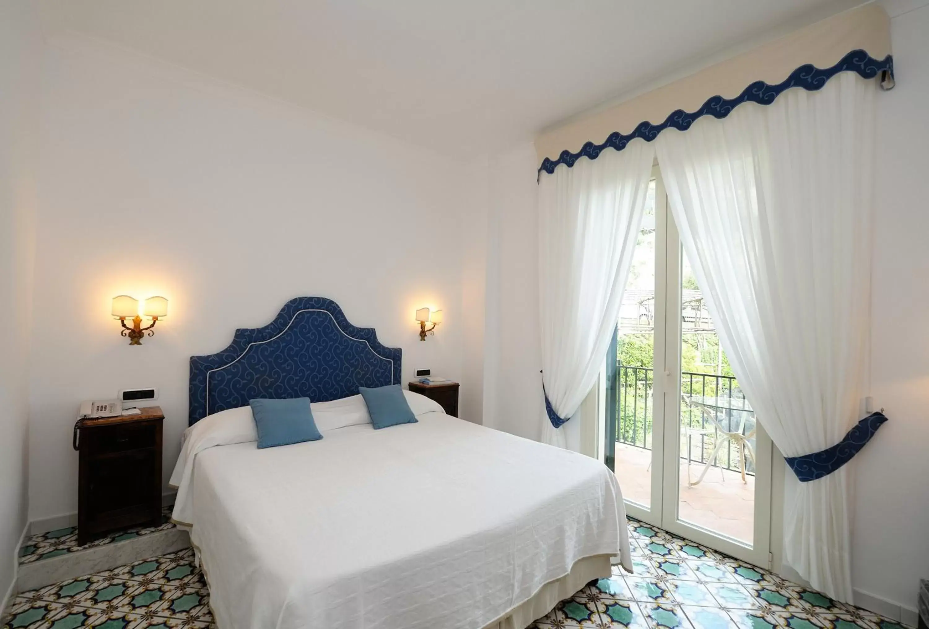Bed in Hotel Santa Caterina