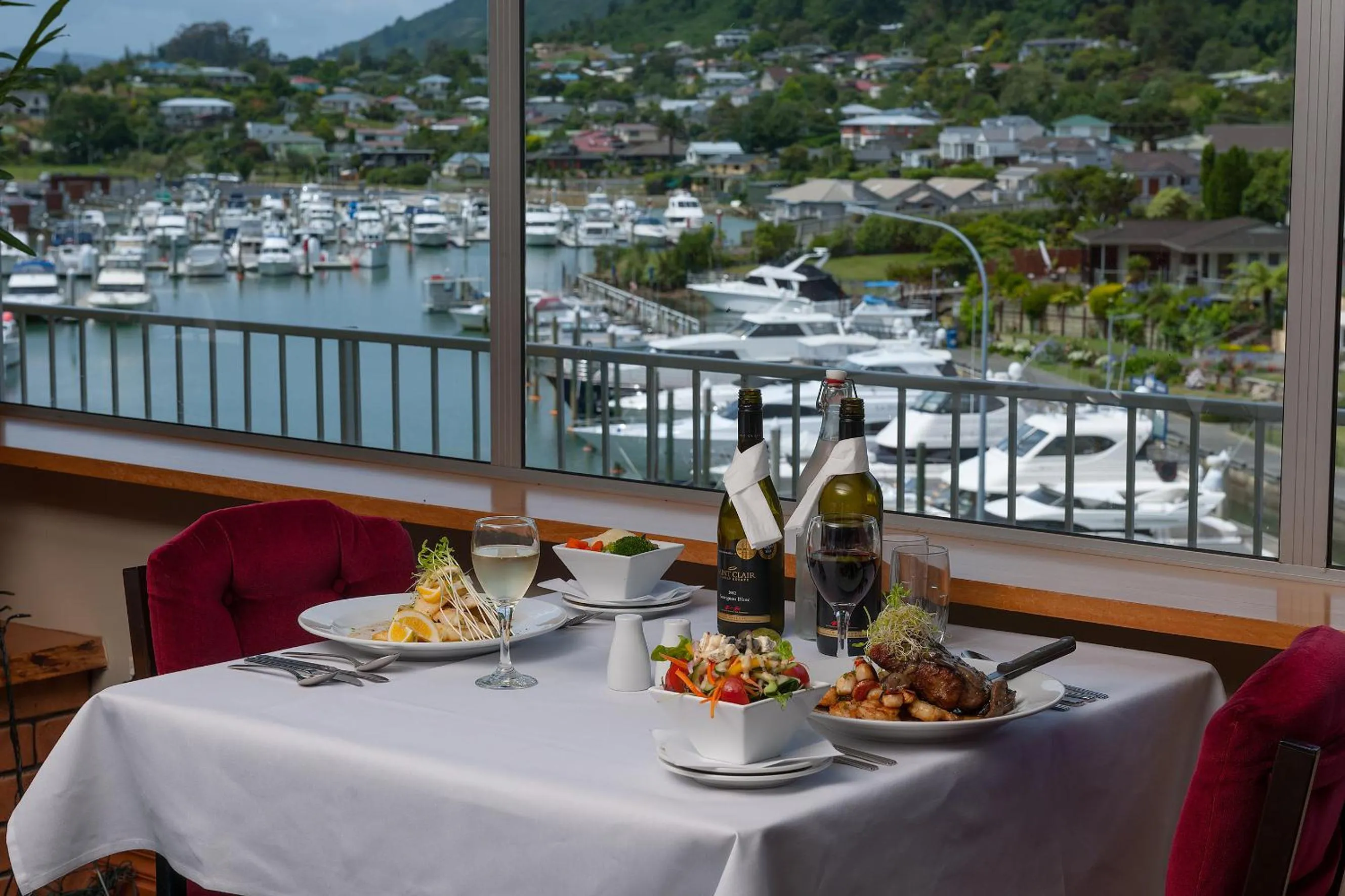 Lunch in Beachcomber Inn Picton