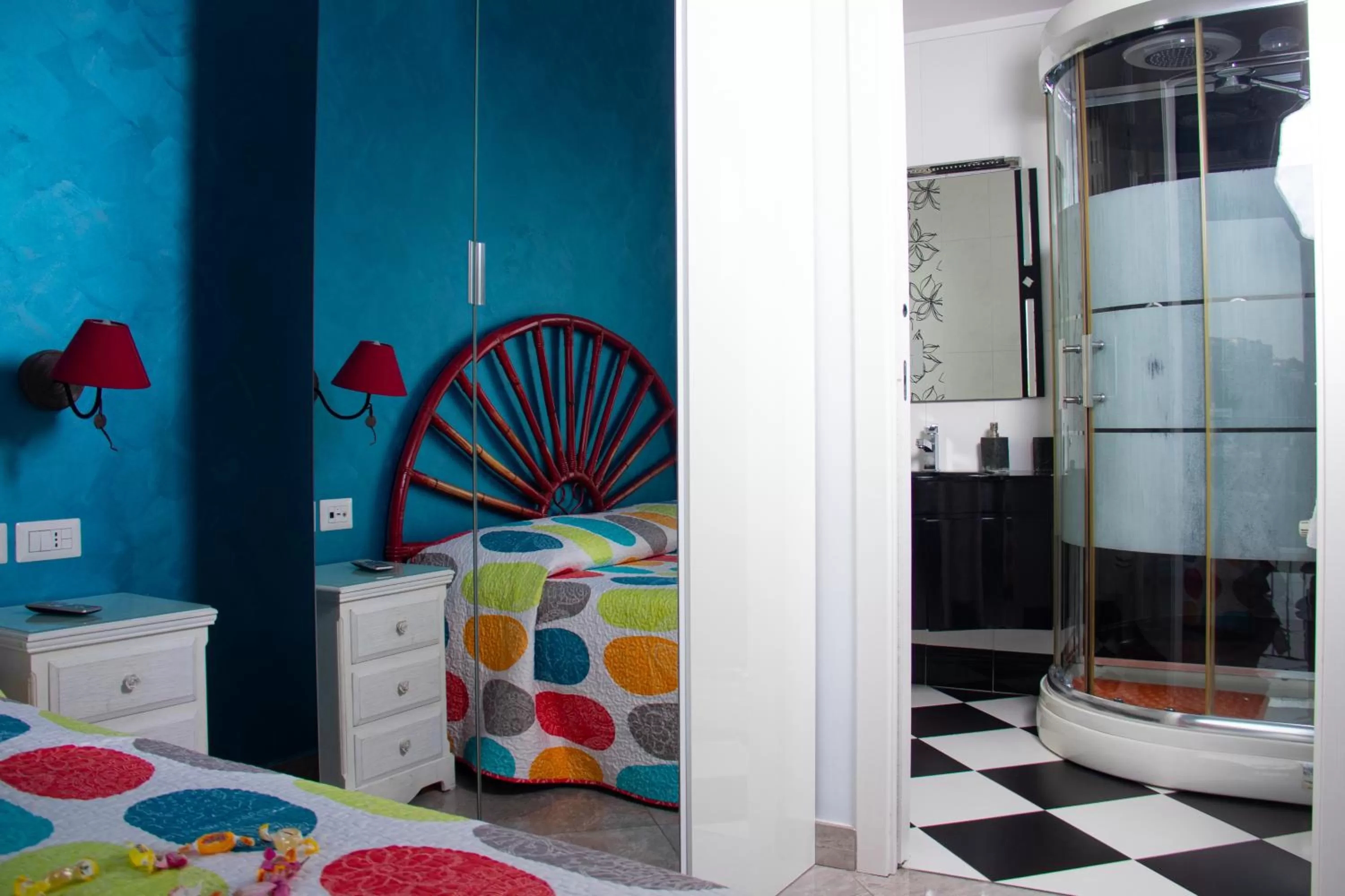 Shower in Nido Dei Gabbiani