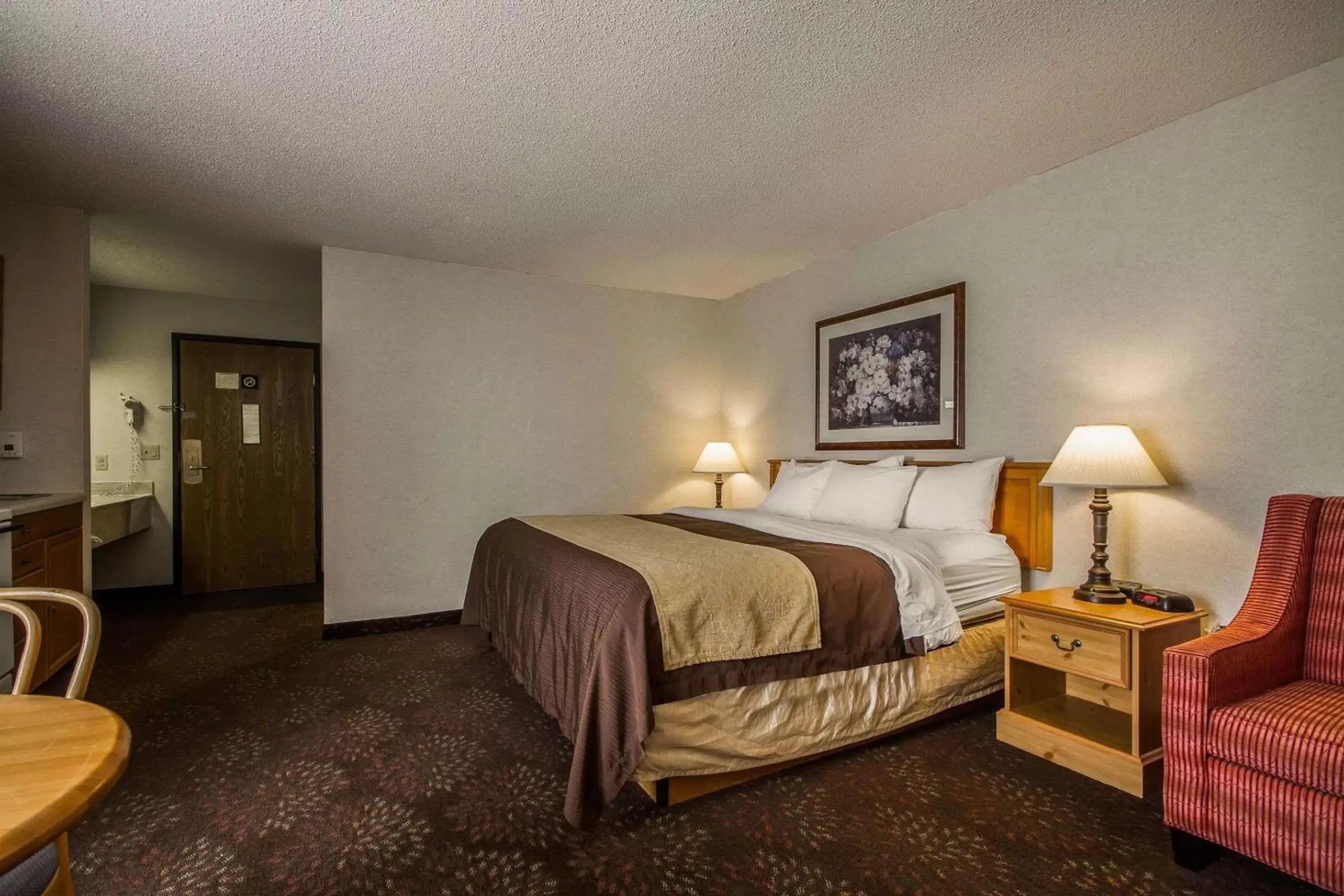 Photo of the whole room, Bed in Comfort Inn Fond Du Lac