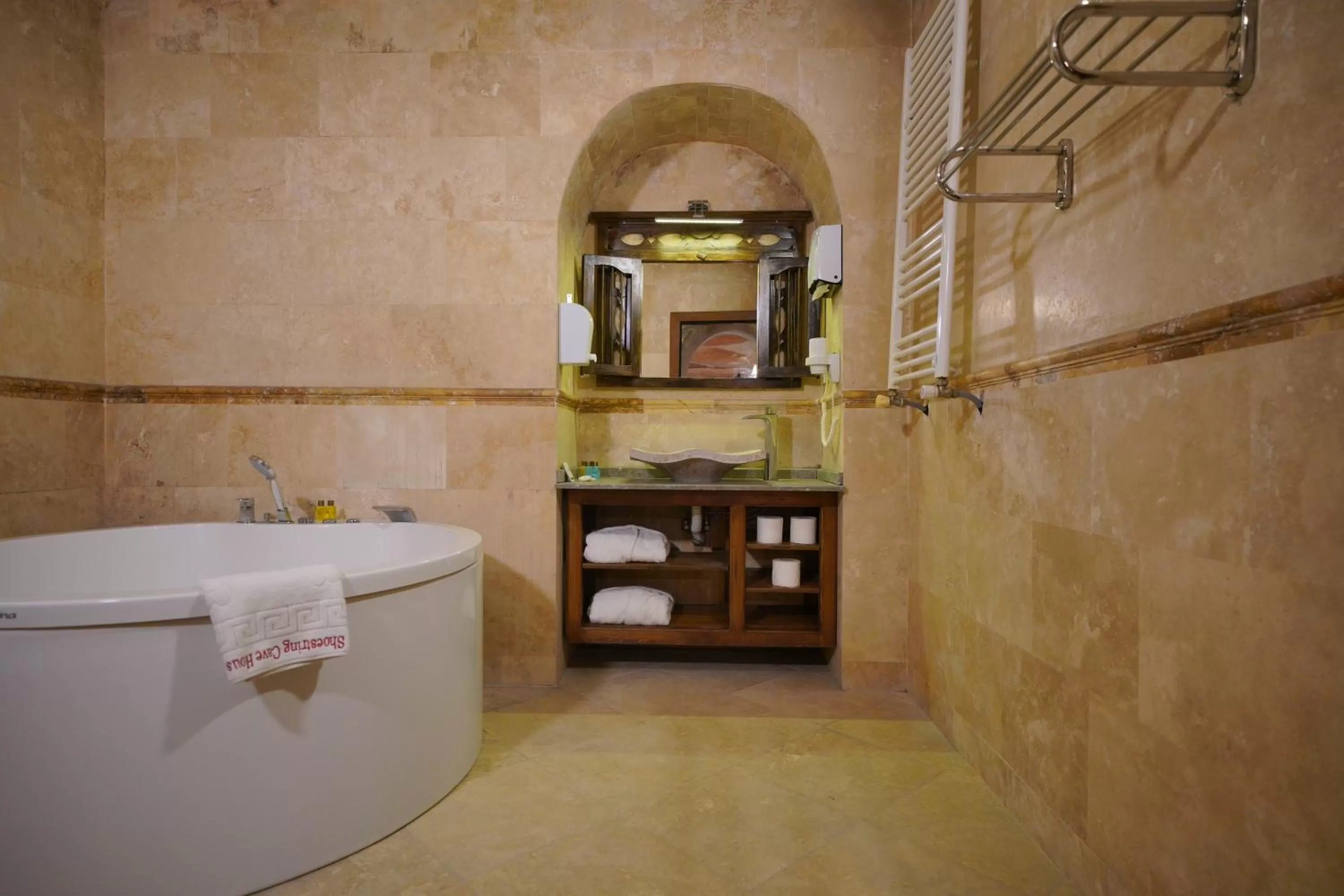 Bathroom in Shoestring Cave House