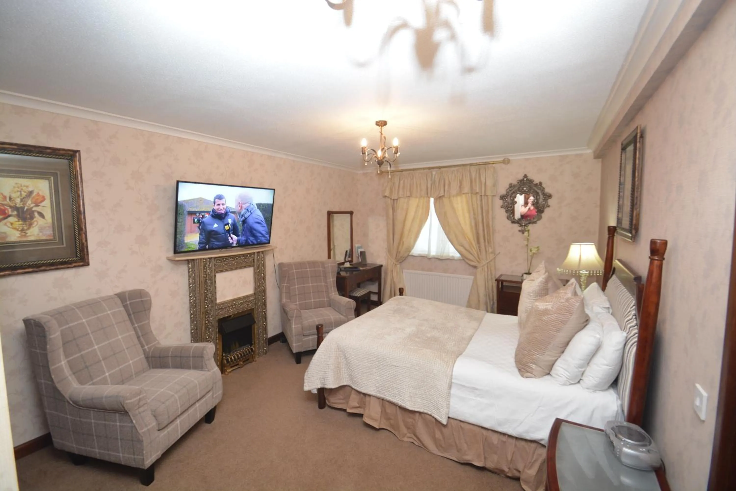 Bedroom, Bed in Durrant House Hotel