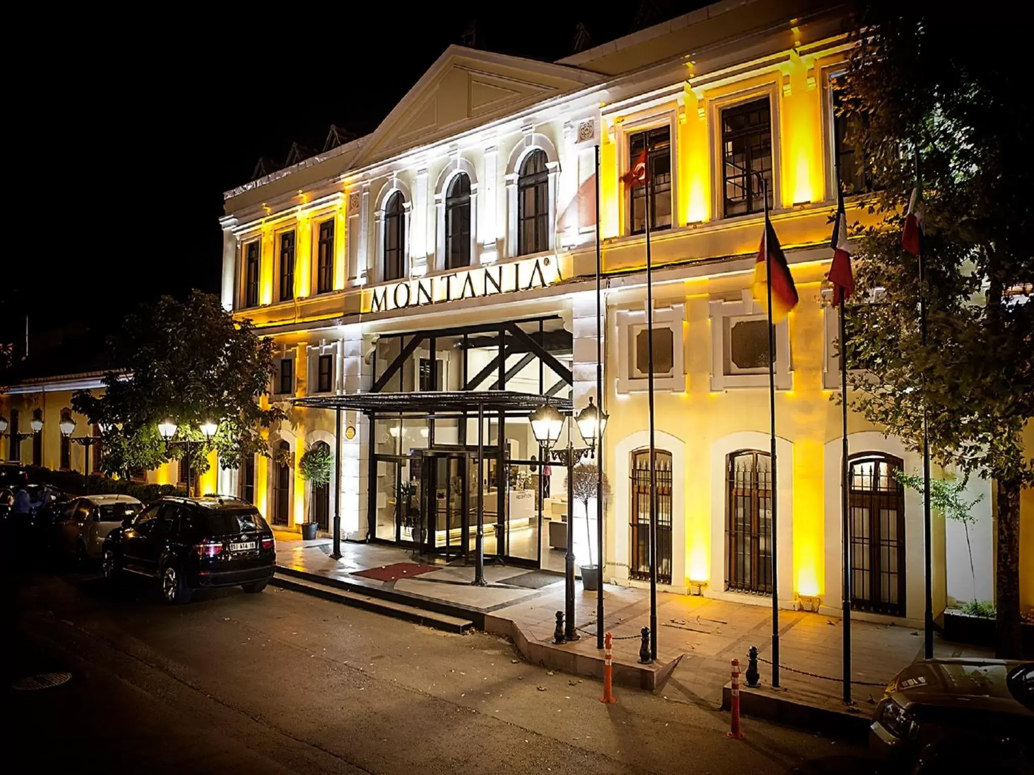 Facade/entrance in Montania Special Class Hotel Facade/entrance in Montania Special Class Hotel