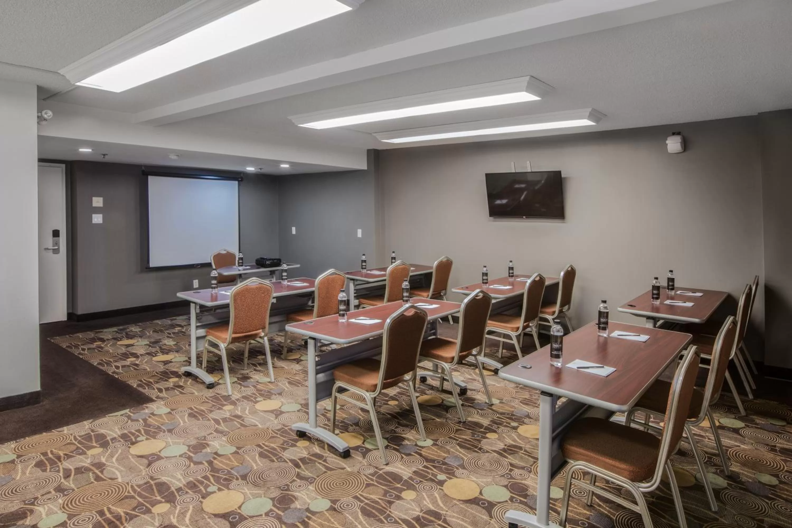 Banquet/Function facilities in Hotel Faubourg Montreal Centre-Ville Downtown