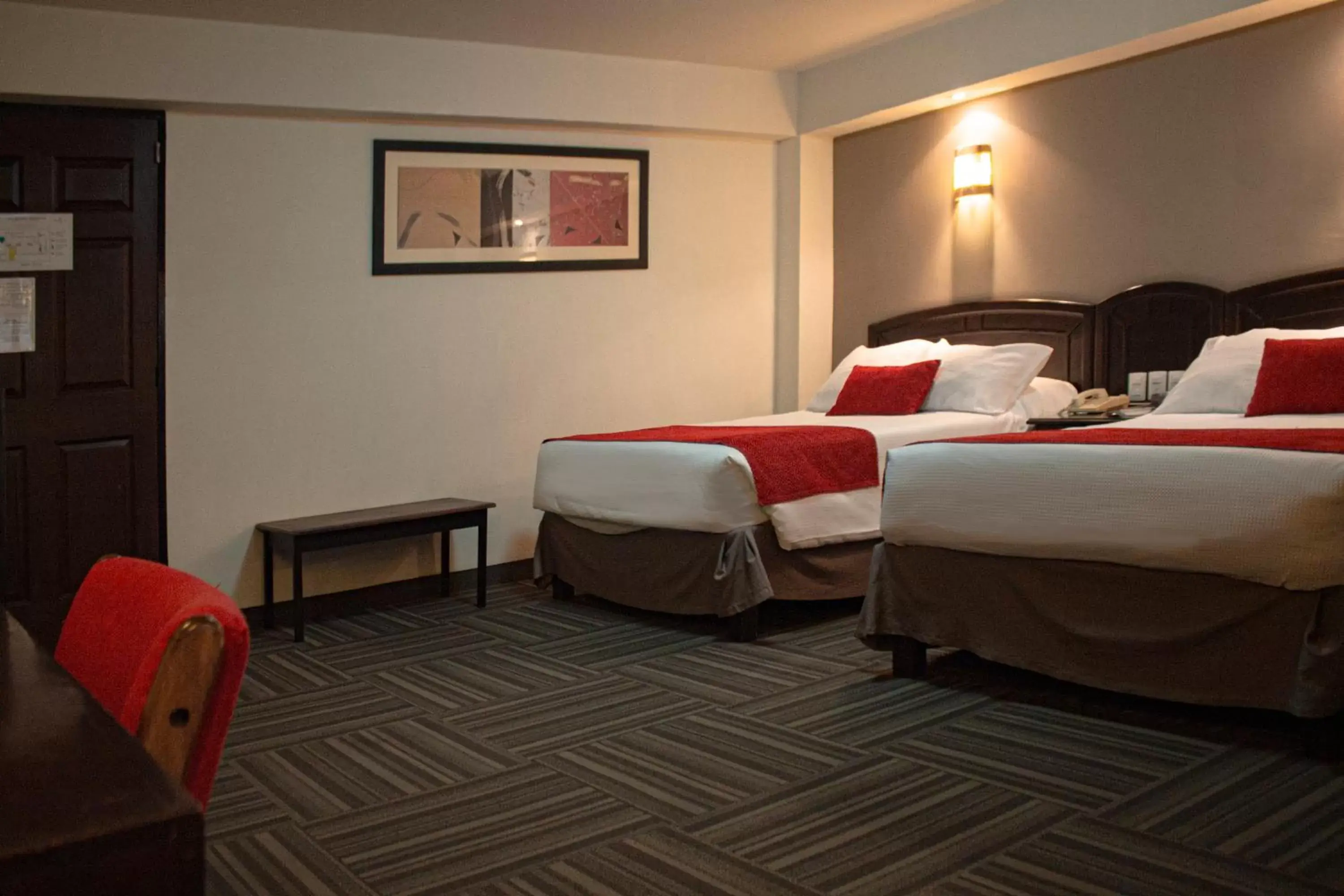 Bedroom, Bed in Ramada Plaza by Wyndham Leon Bedroom, Bed in Ramada Plaza by Wyndham Leon