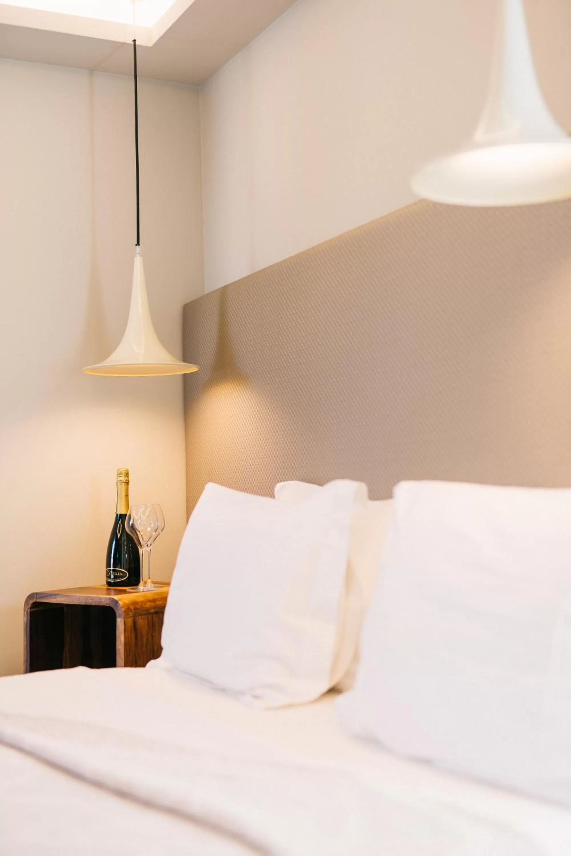 Bed in 360Degrees Pop Art Hotel