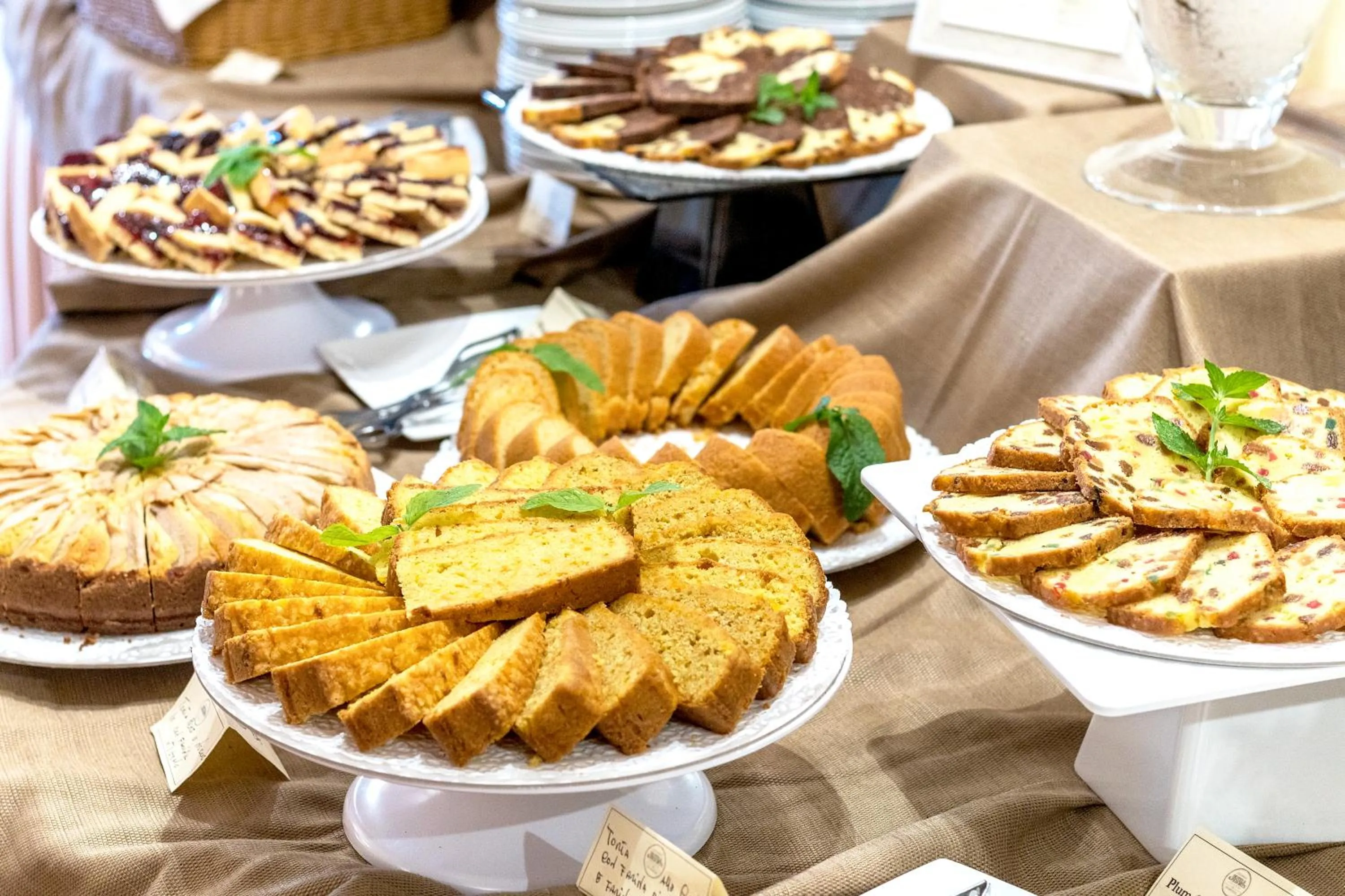 Breakfast in Colonna Country Club