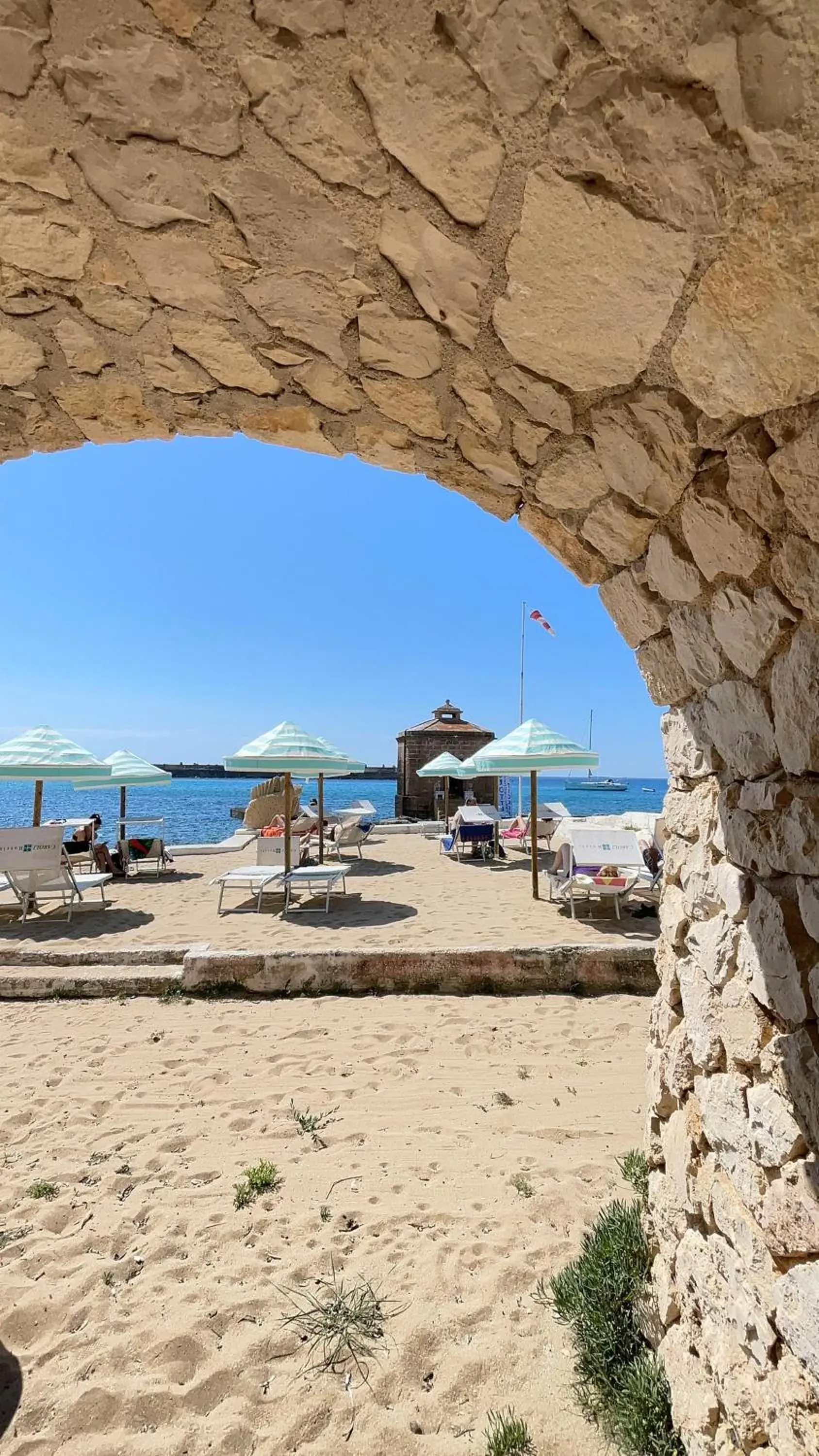 Beach in Hotel Terminal - Caroli Hotels