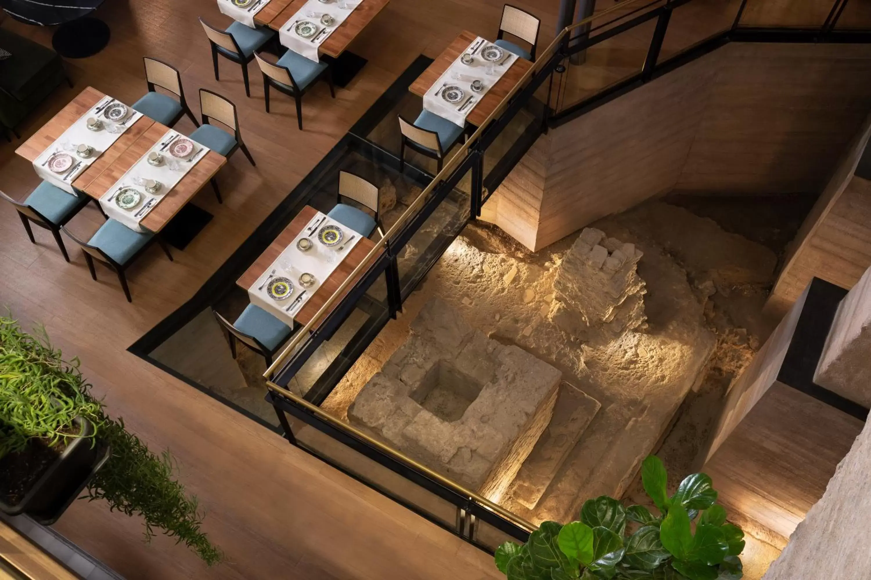 Restaurant/places to eat in Los Seises Sevilla, a Tribute Portfolio Hotel
