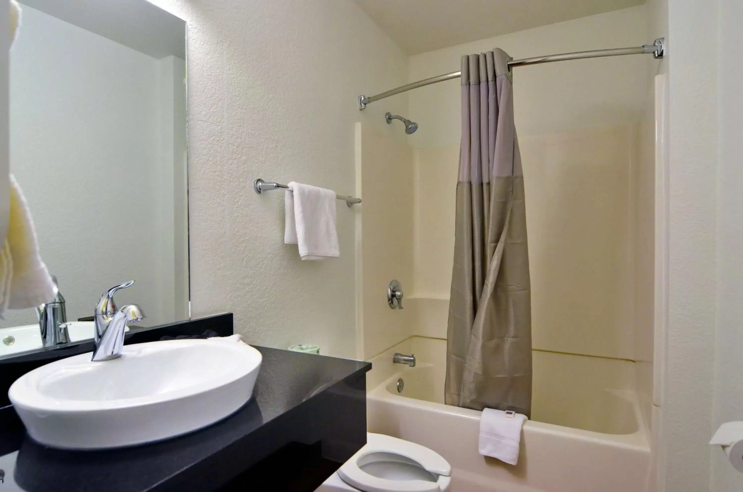 Bathroom in Motel 6-North Palm Springs, CA - North