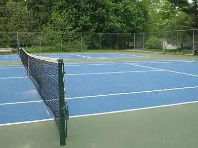 Property building, Tennis/Squash in Interlaken Inn