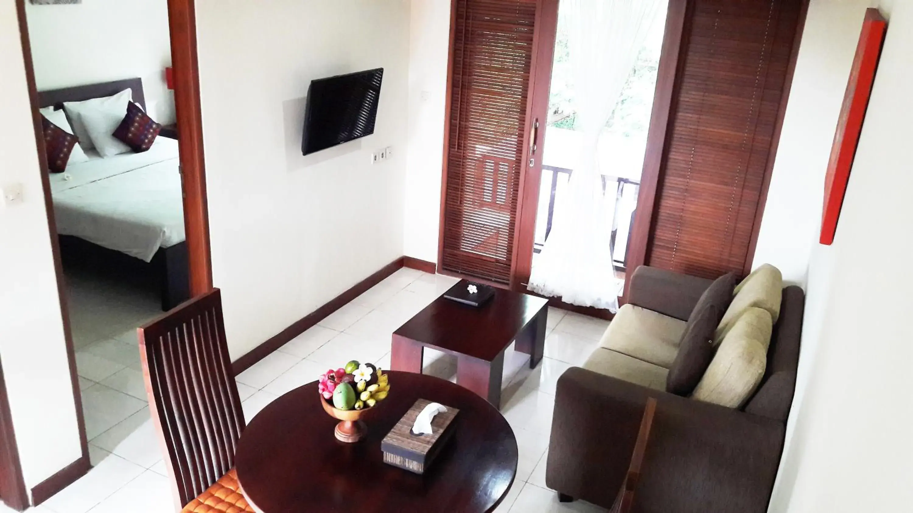 Living room, Seating Area in Sekuta Condo Suites